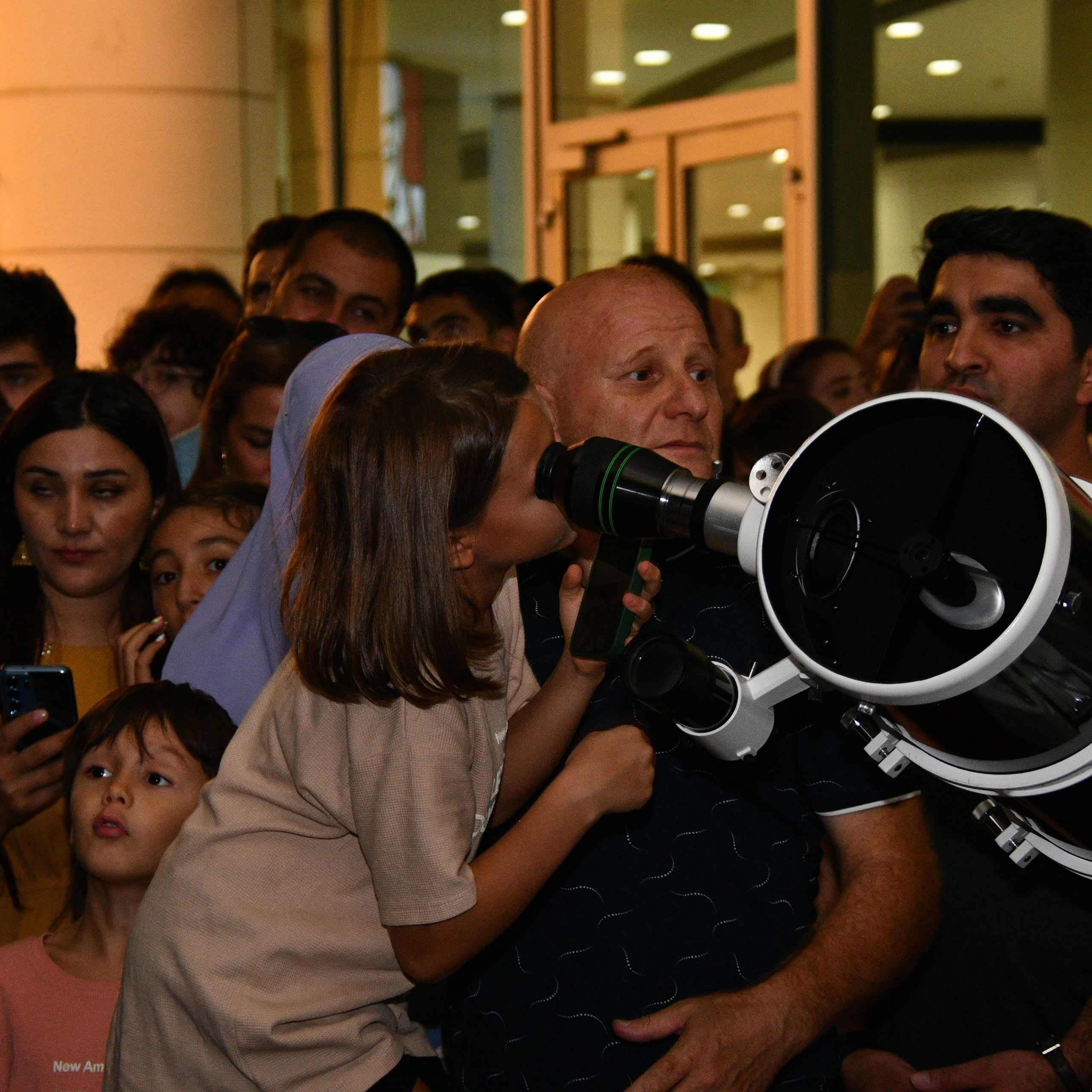 Ay Tutulması 2025. Həvəskar Astronomlar Cəmiyyəti — Astronomy.az