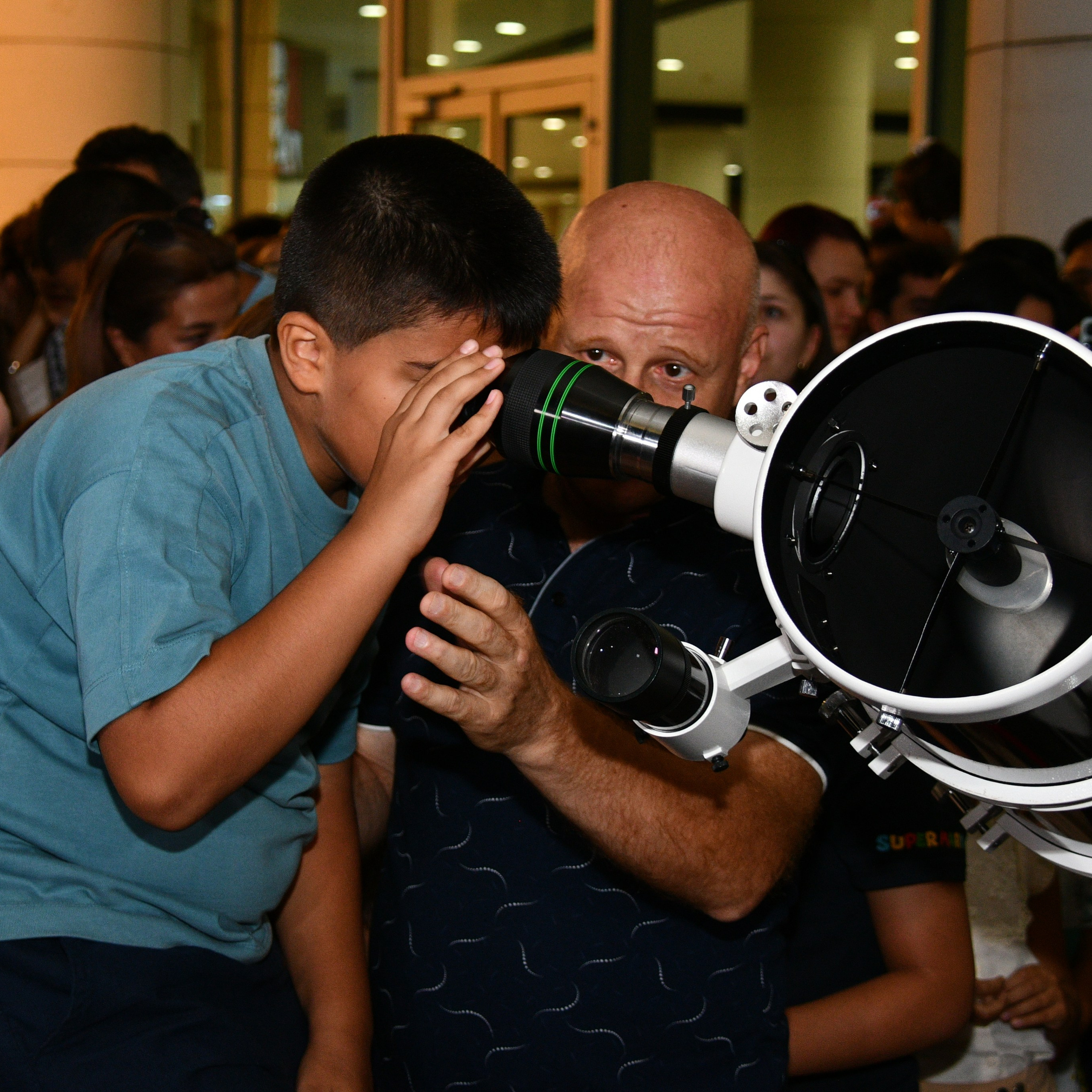 Ay Tutulması 2025. Həvəskar Astronomlar Cəmiyyəti — Astronomy.az