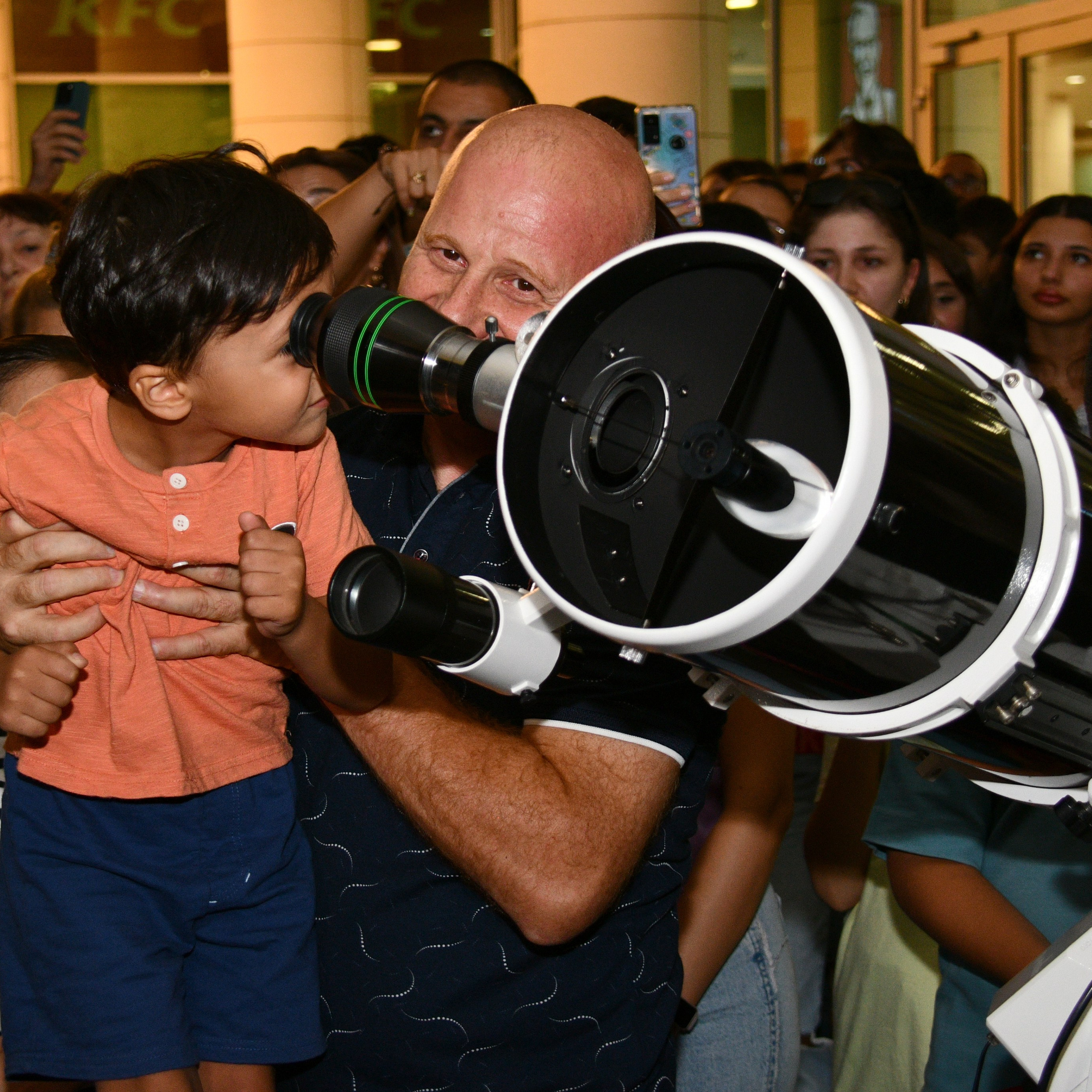 Ay Tutulması 2025. Həvəskar Astronomlar Cəmiyyəti — Astronomy.az