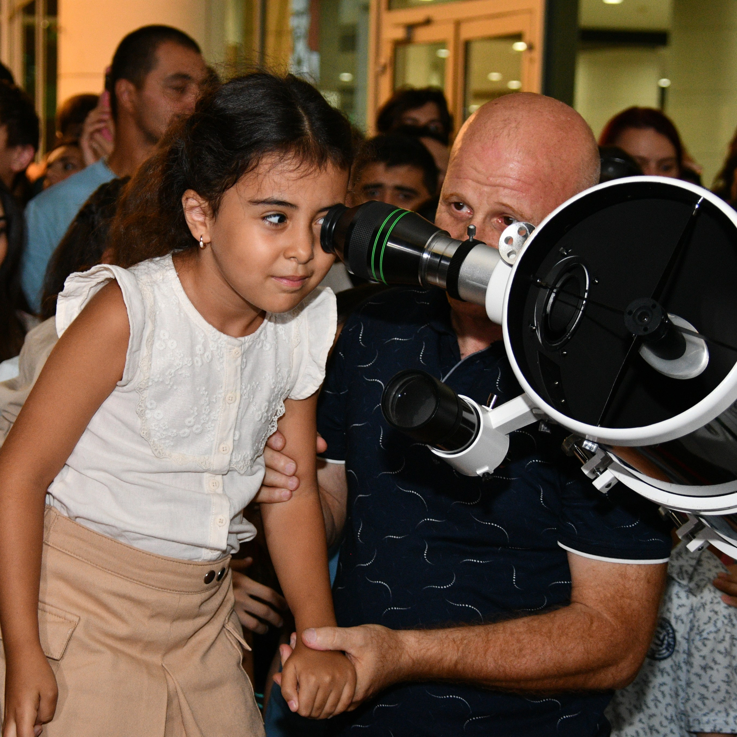 Ay Tutulması 2025. Həvəskar Astronomlar Cəmiyyəti — Astronomy.az