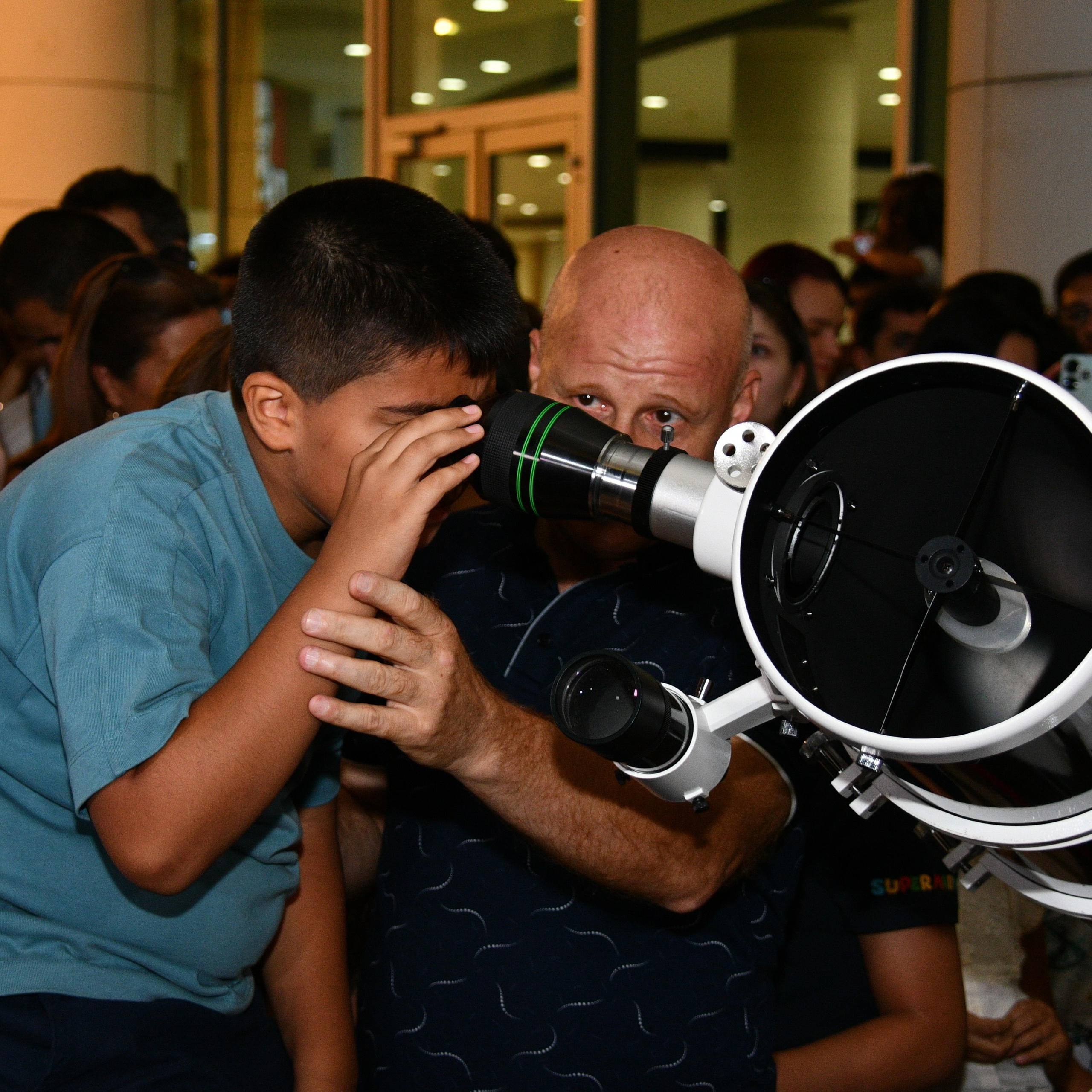 Ay Tutulması 2025. Həvəskar Astronomlar Cəmiyyəti — Astronomy.az