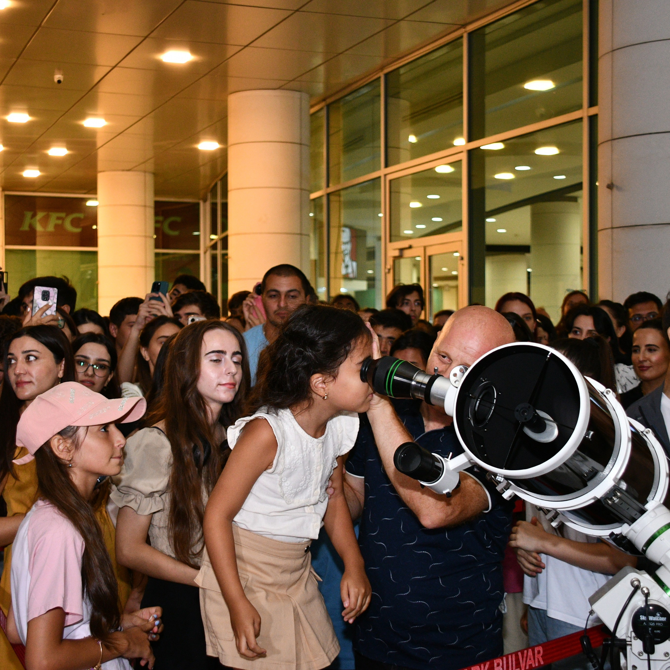 Ay Tutulması 2025. Həvəskar Astronomlar Cəmiyyəti — Astronomy.az