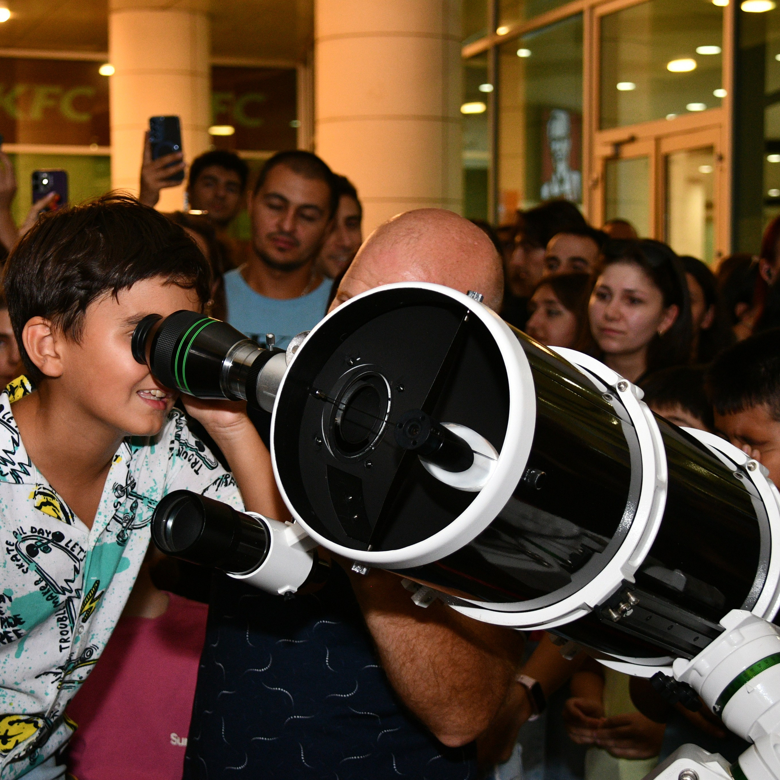 Ay Tutulması 2025. Həvəskar Astronomlar Cəmiyyəti — Astronomy.az