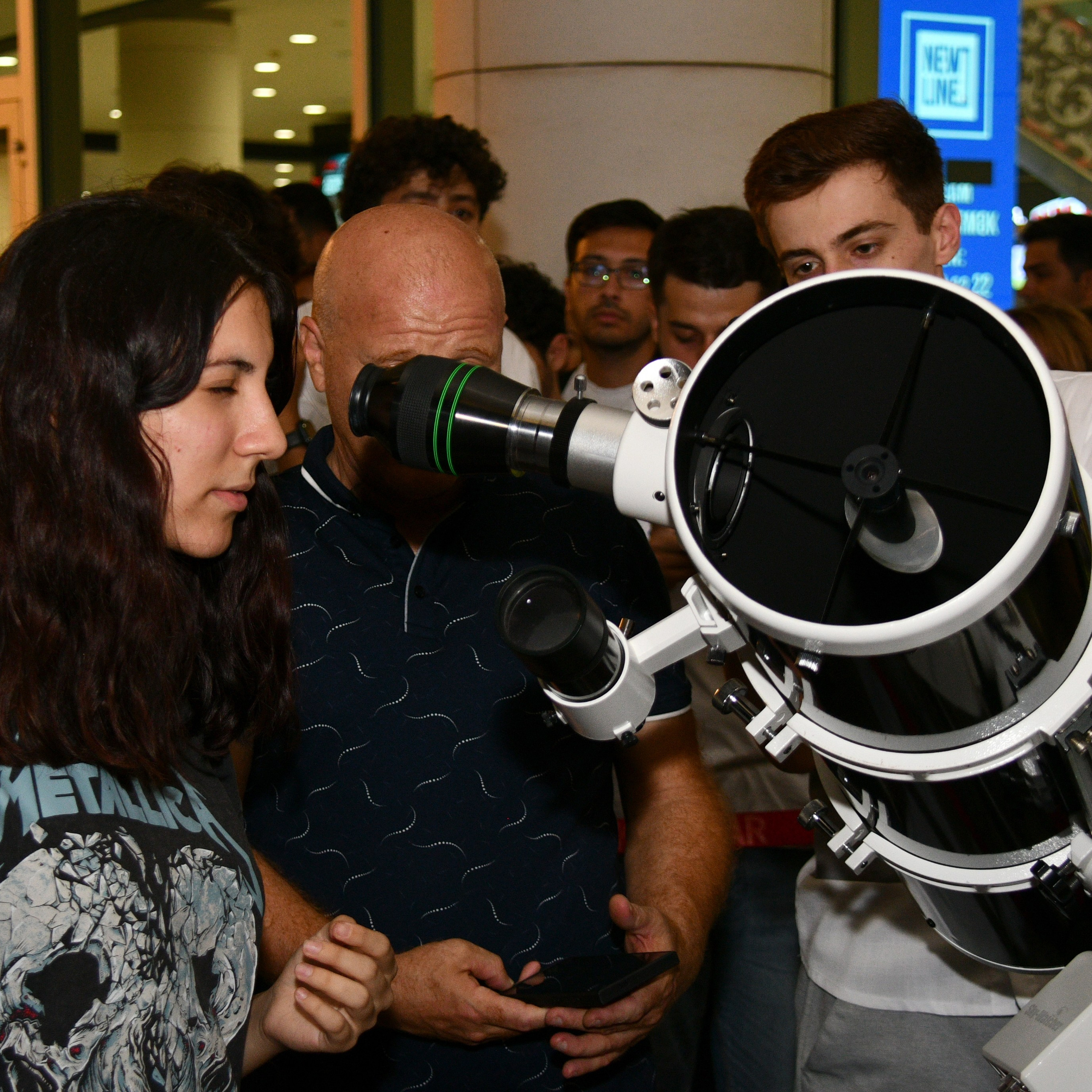 Ay Tutulması 2025. Həvəskar Astronomlar Cəmiyyəti — Astronomy.az