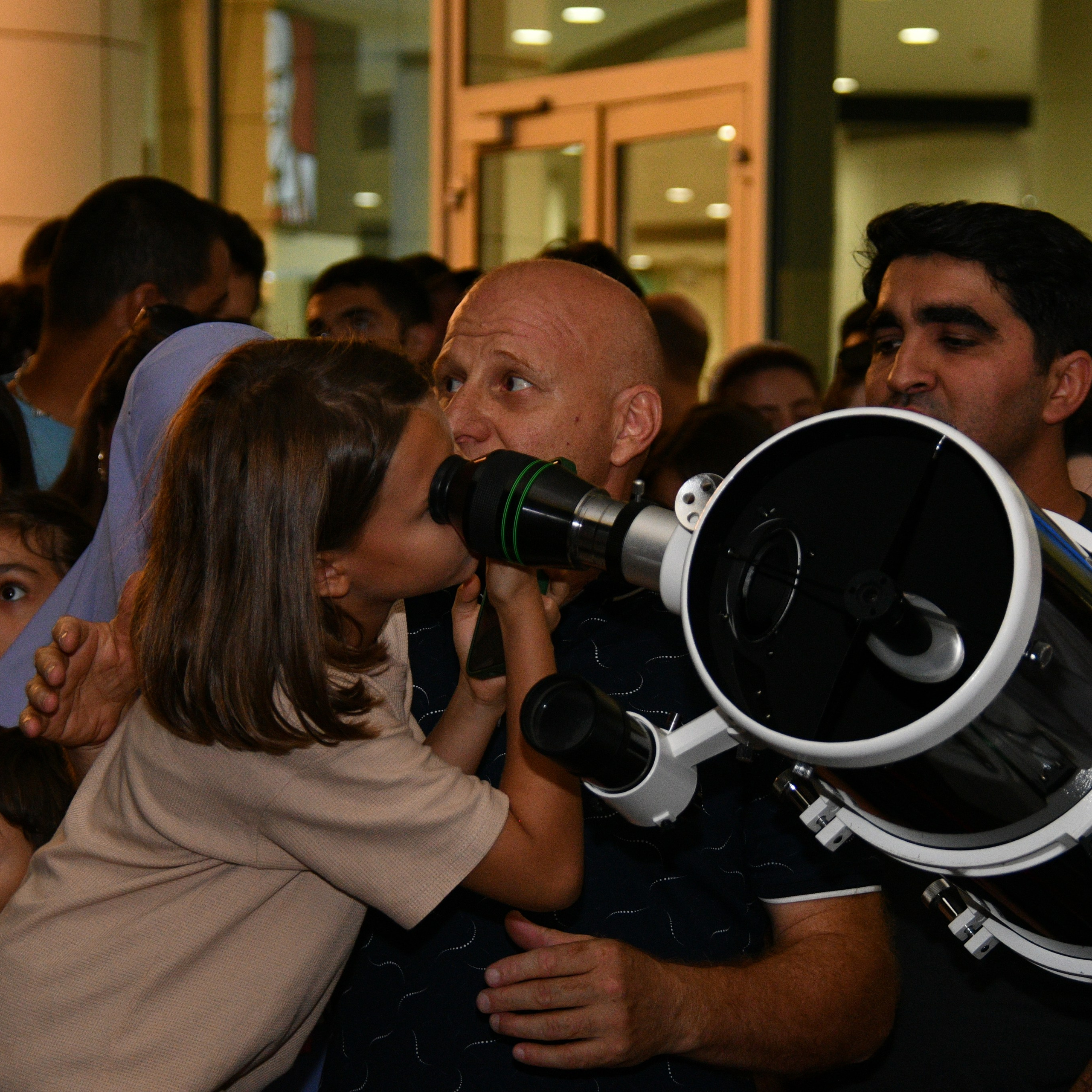 Ay Tutulması 2025. Həvəskar Astronomlar Cəmiyyəti — Astronomy.az