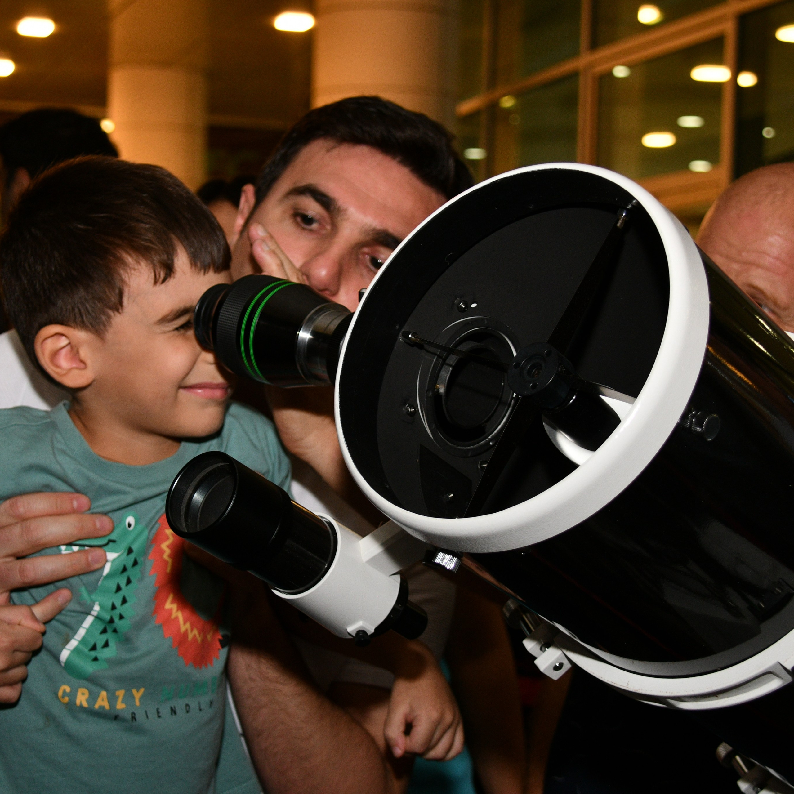 Ay Tutulması 2025. Həvəskar Astronomlar Cəmiyyəti — Astronomy.az