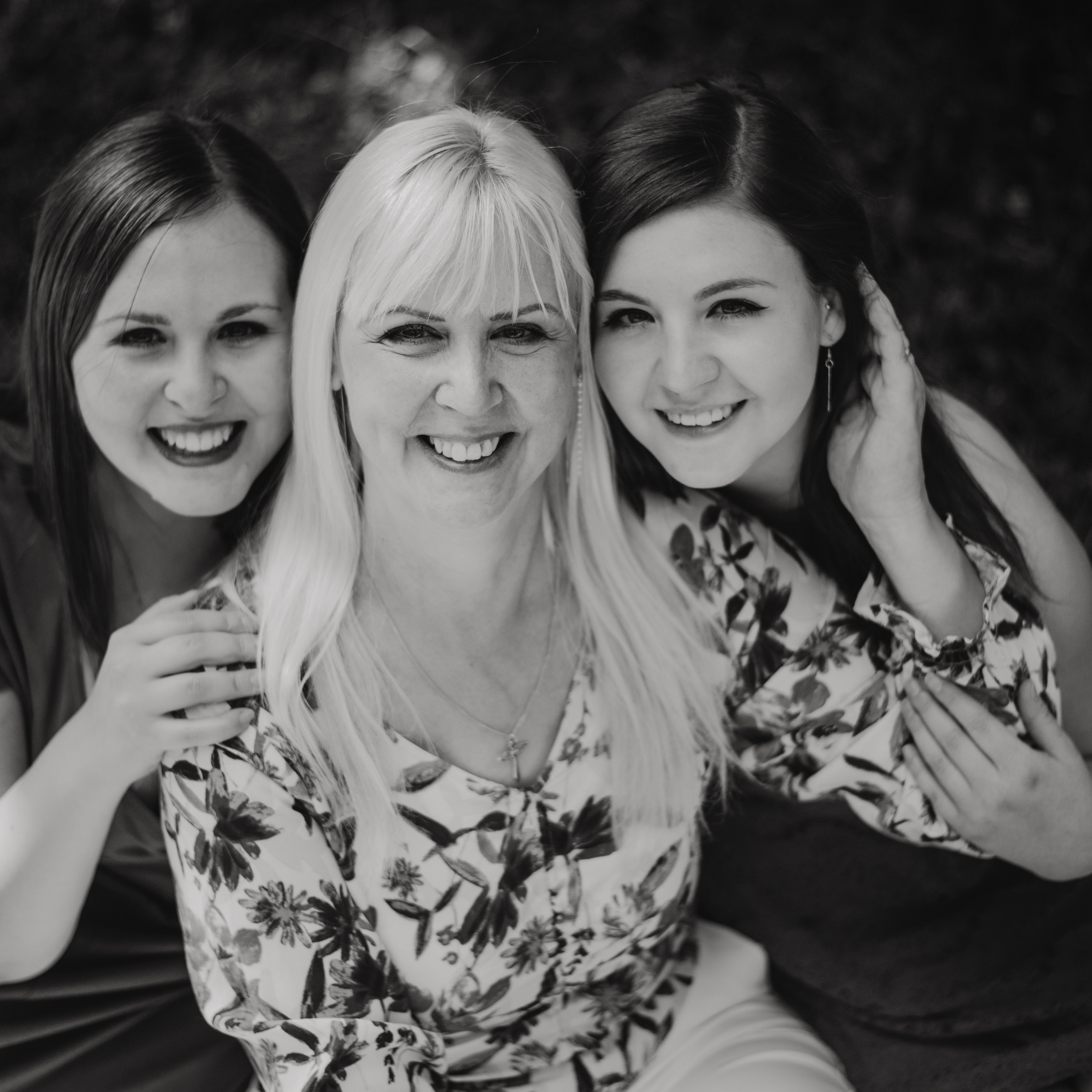 Eli, Anet and mum