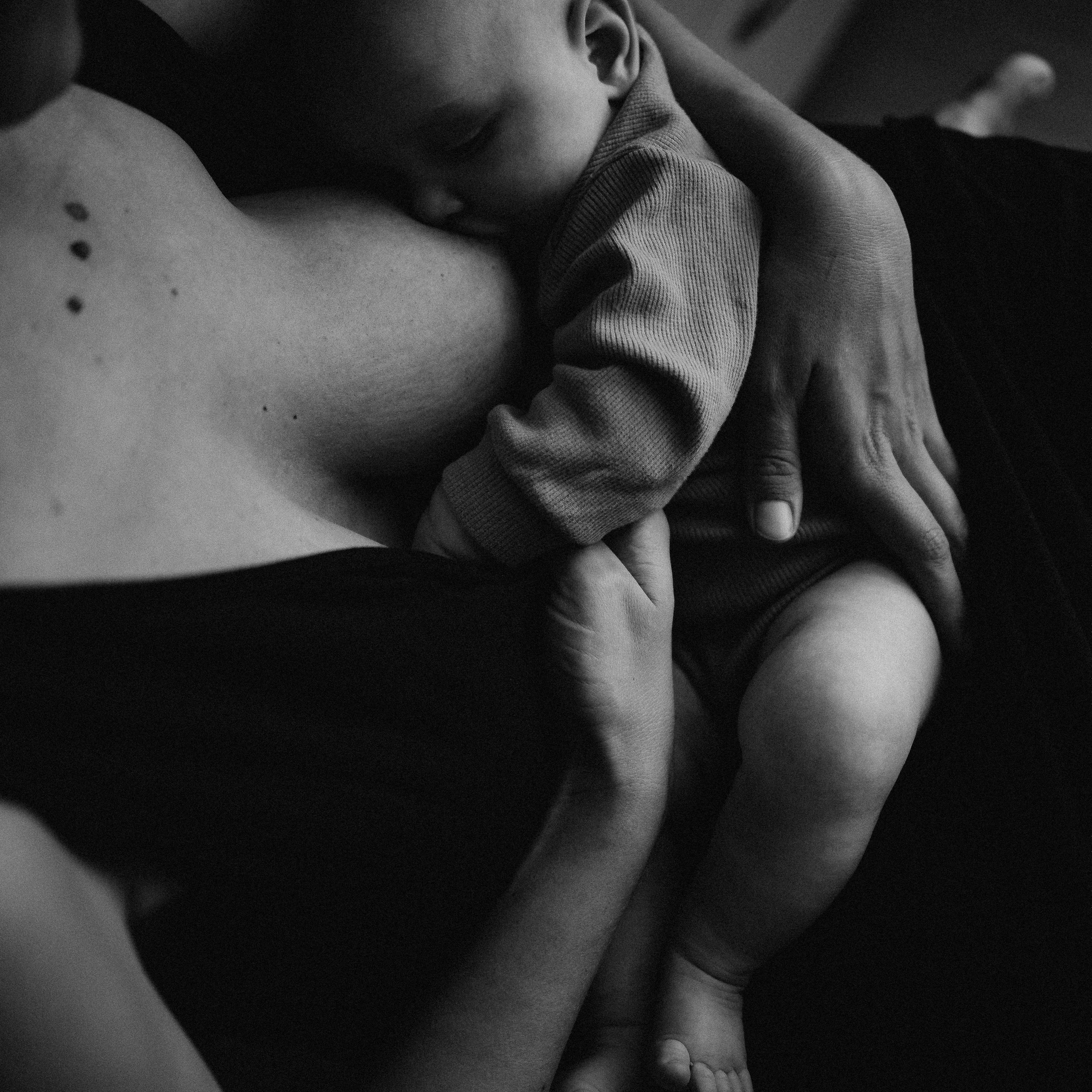 Luca’s 1 month. Fotografa documental de familia e nascimento em Florianópolis SC Daria Ermolaev