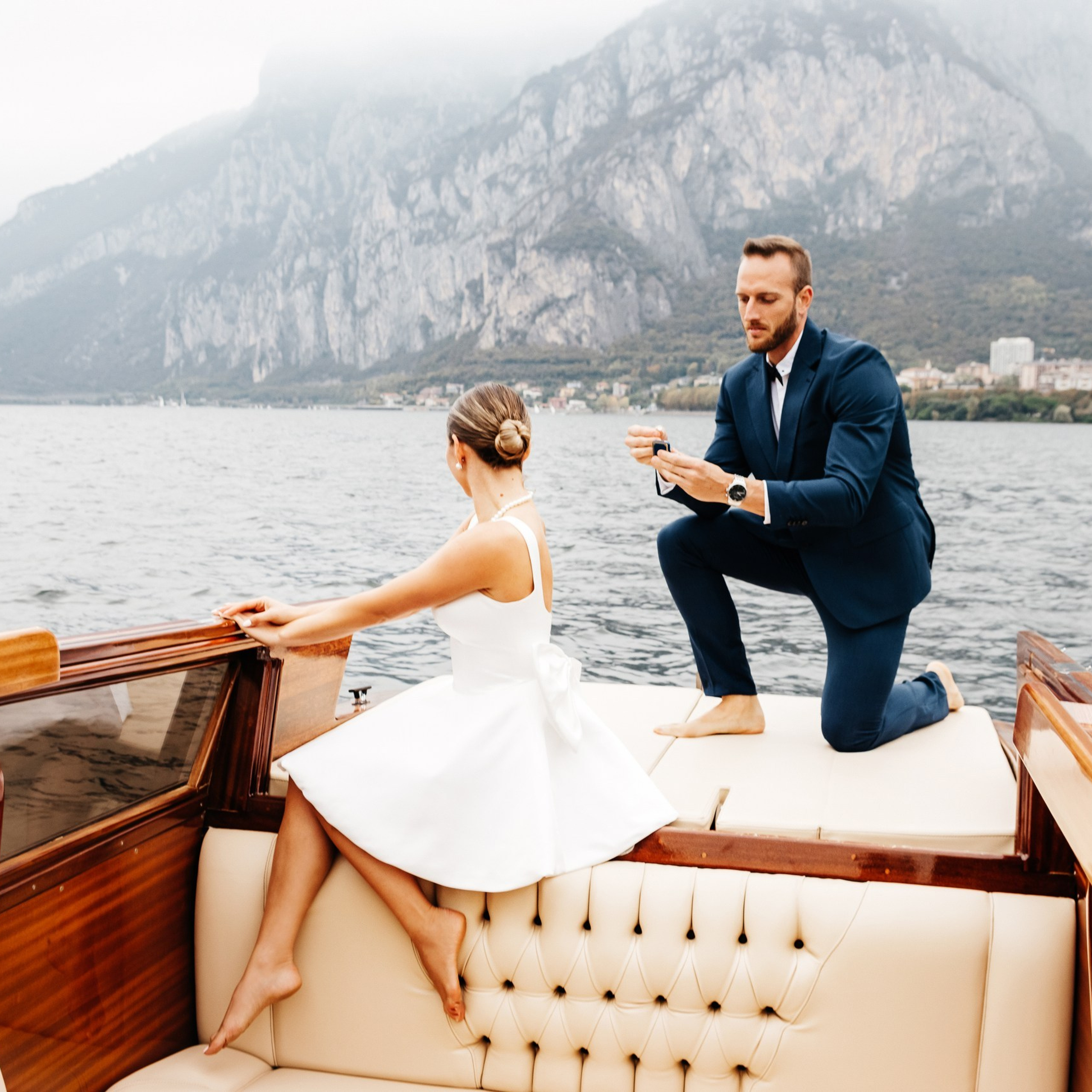 Love story. Wedding and elopement photographer Italy Tuscany Como Milan Pavia Marija Galaka