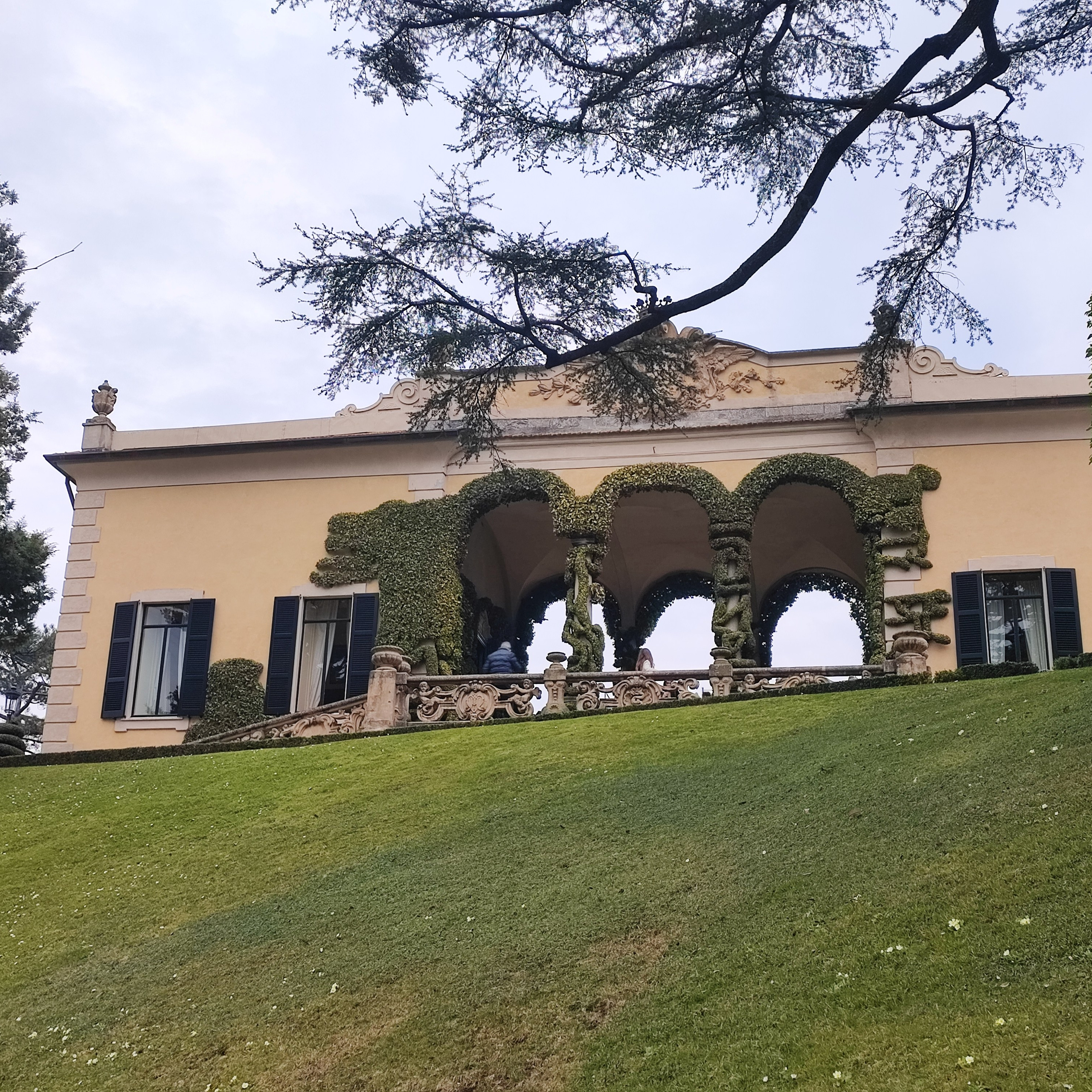 Locations Como. Wedding and elopement photographer Italy Tuscany Como Milan Pavia Marija Galaka