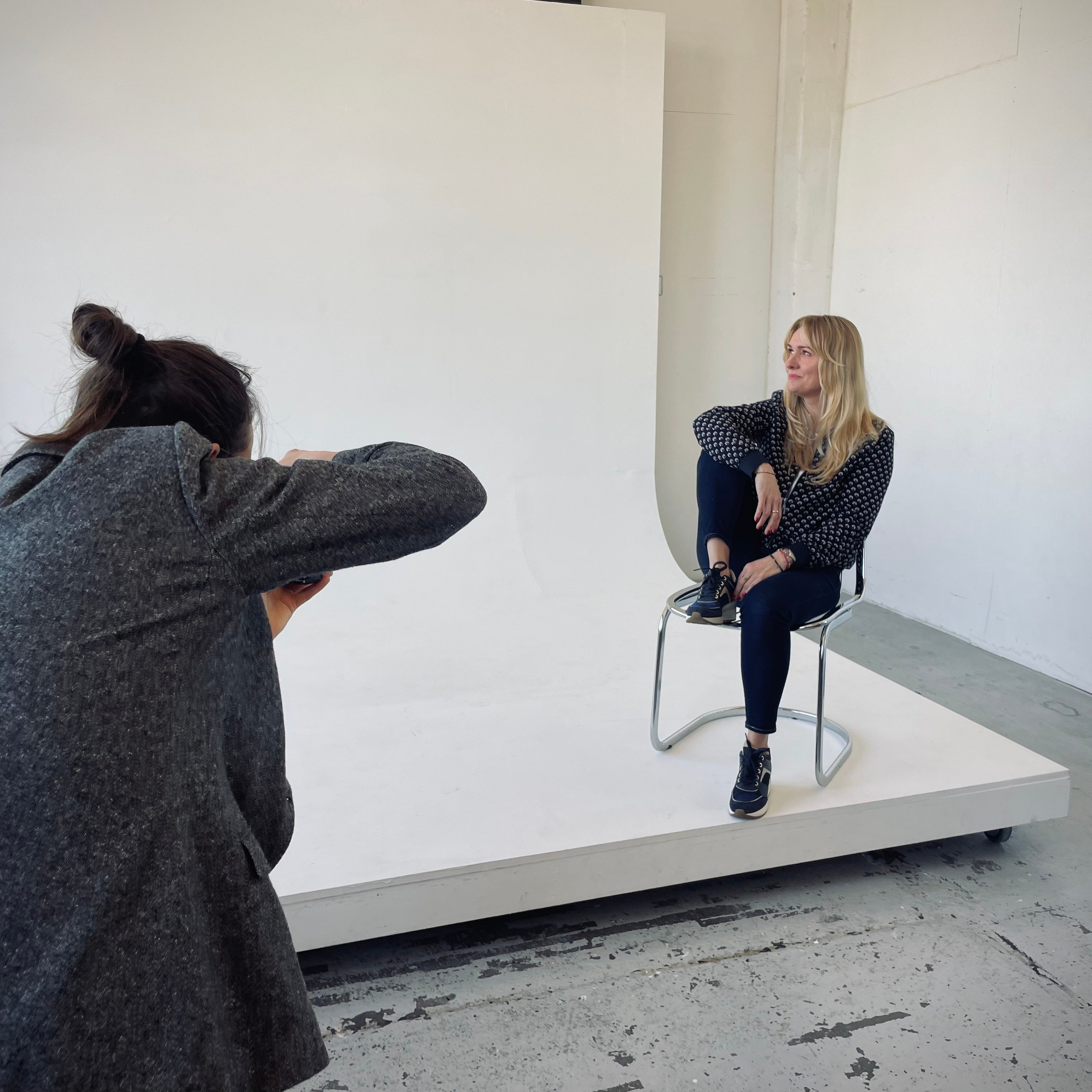 WORKSHOPS. Dana Lišková — Empathetic Photographer | Introspective Artist |Neurodivergent Coach | Founder of Artepy.cz