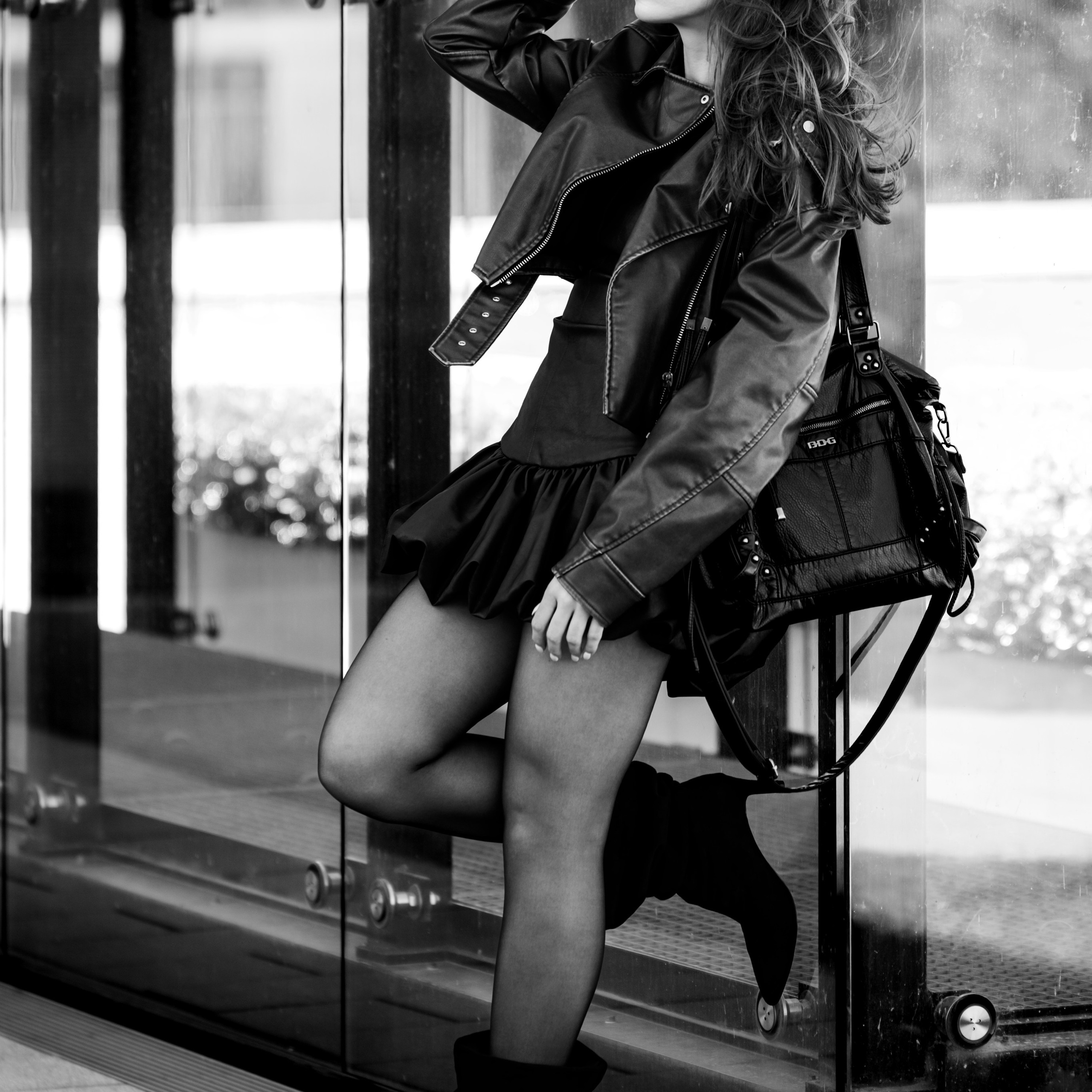 Фотосессия в ДюссельдорфеStreet fashion фотоМедиенхафен (MedienHafen)Черно-белая фотографияСтиль стрит-стайл