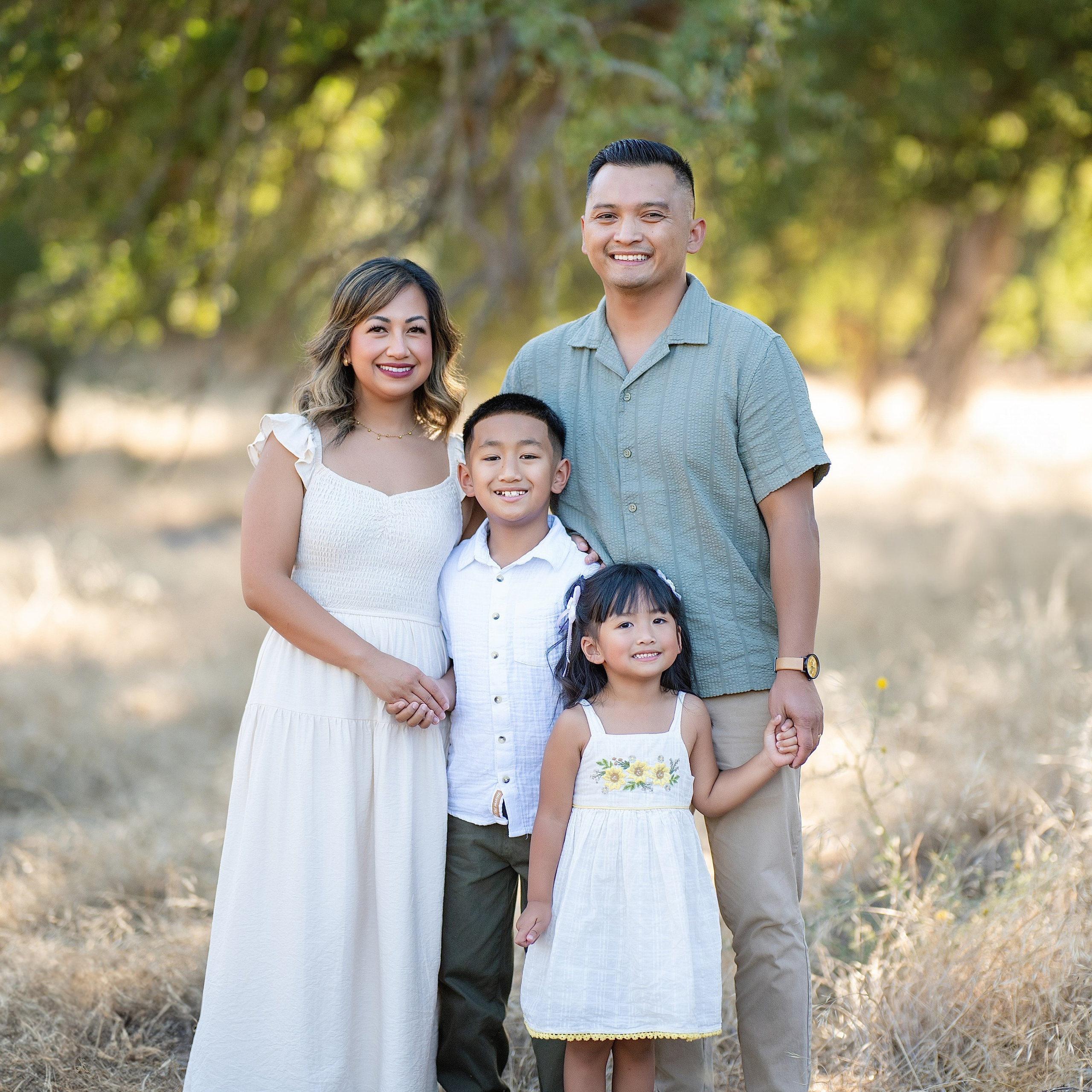 Family photographer in Roseville, Rocklin, Folsom, Sacramento