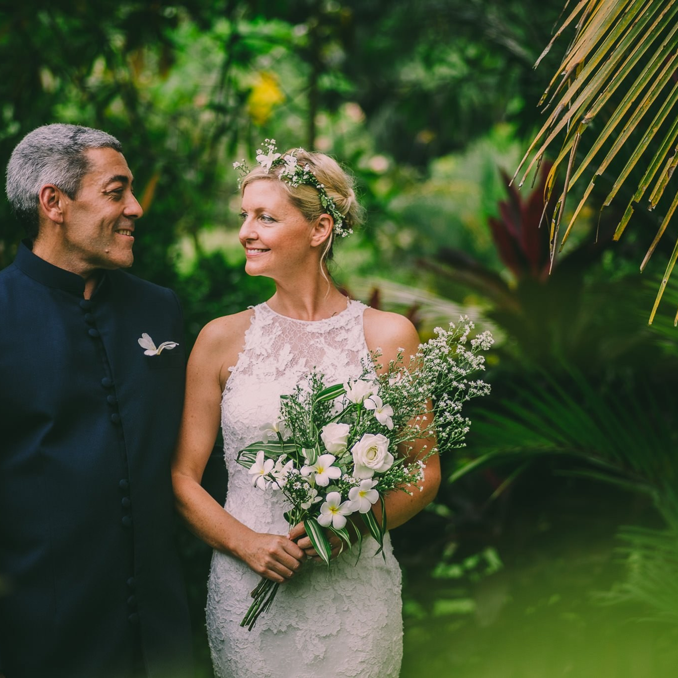A Destination Poruwa wedding at Galle, Sri Lanka