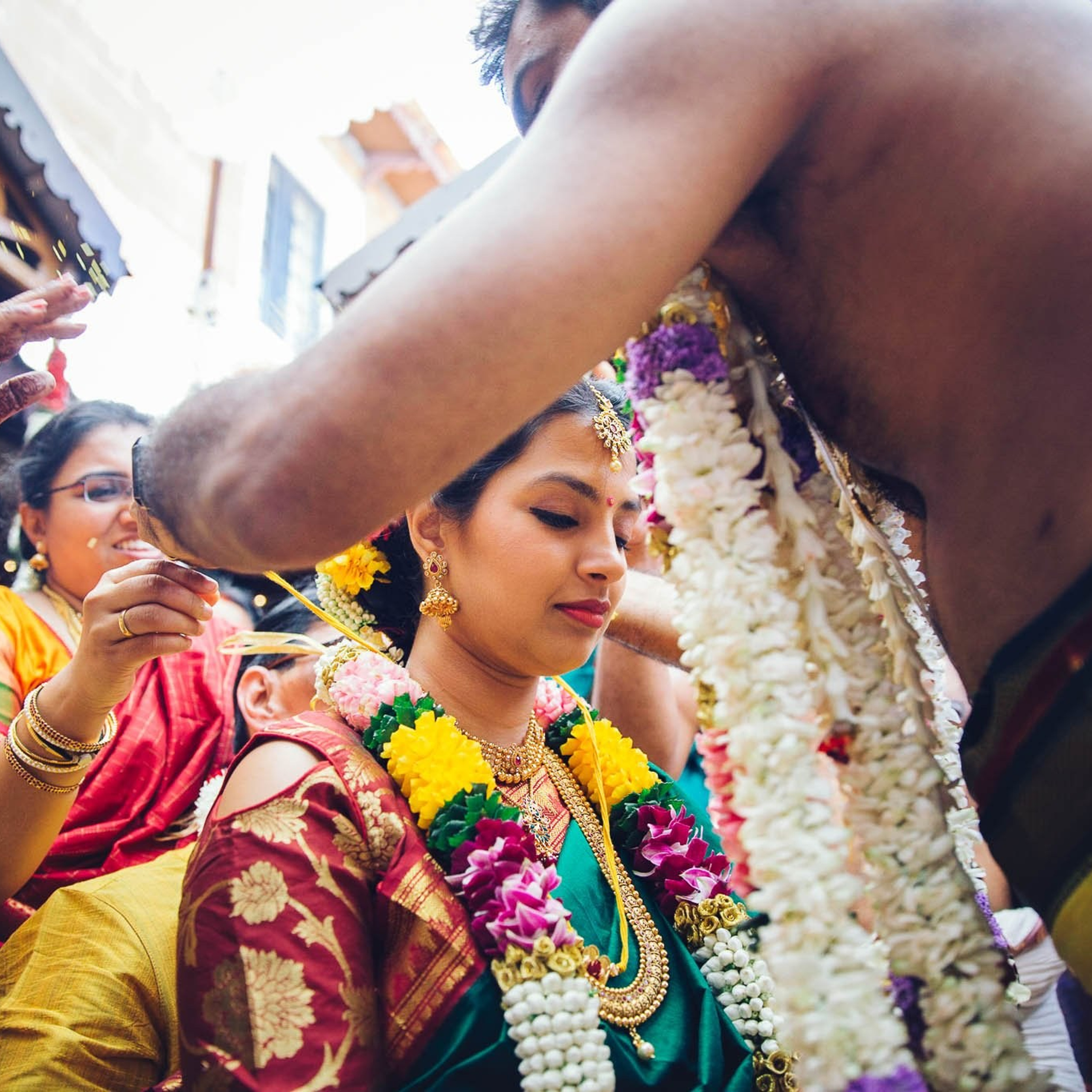 Divya + Vivek — Traditional Brahmin Wedding at Rina’s Venue, Chennai | ONEIRO
