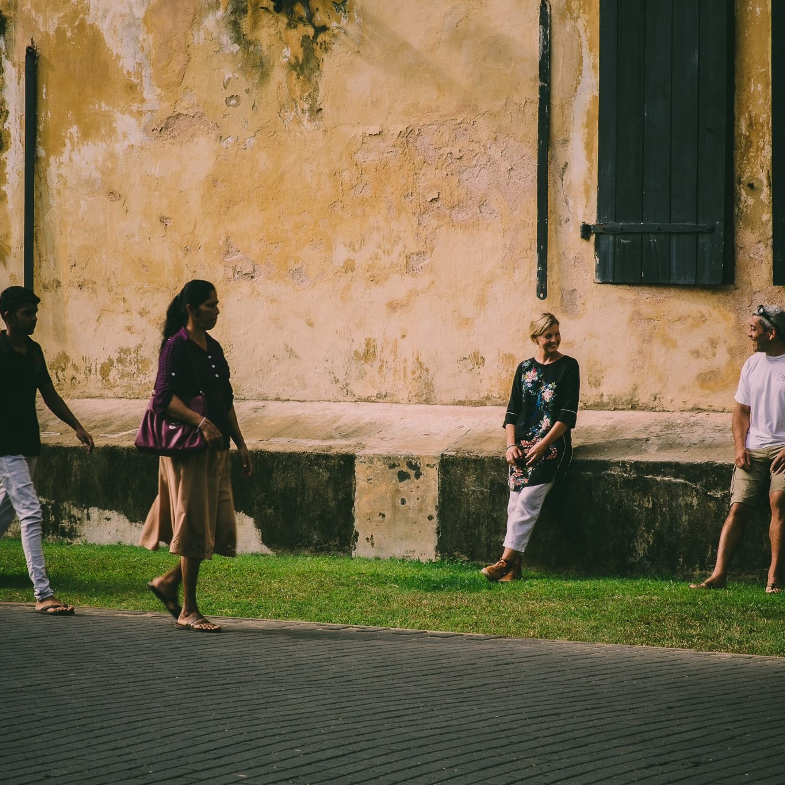 A Destination Poruwa wedding at Galle, Sri Lanka