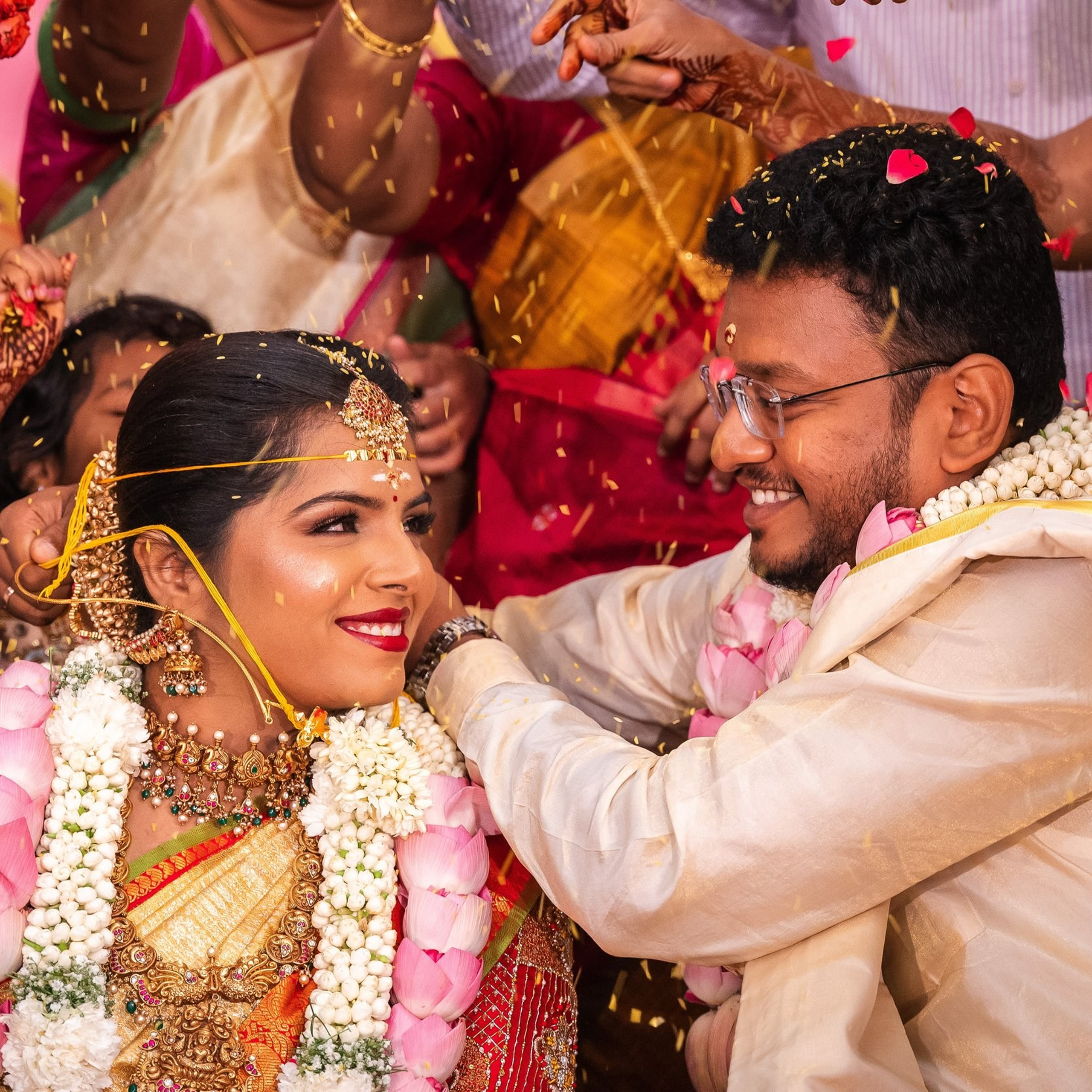A Grand Kongu Vellalar wedding in Karur at Vadivel Eswari Kalyana Mahal
