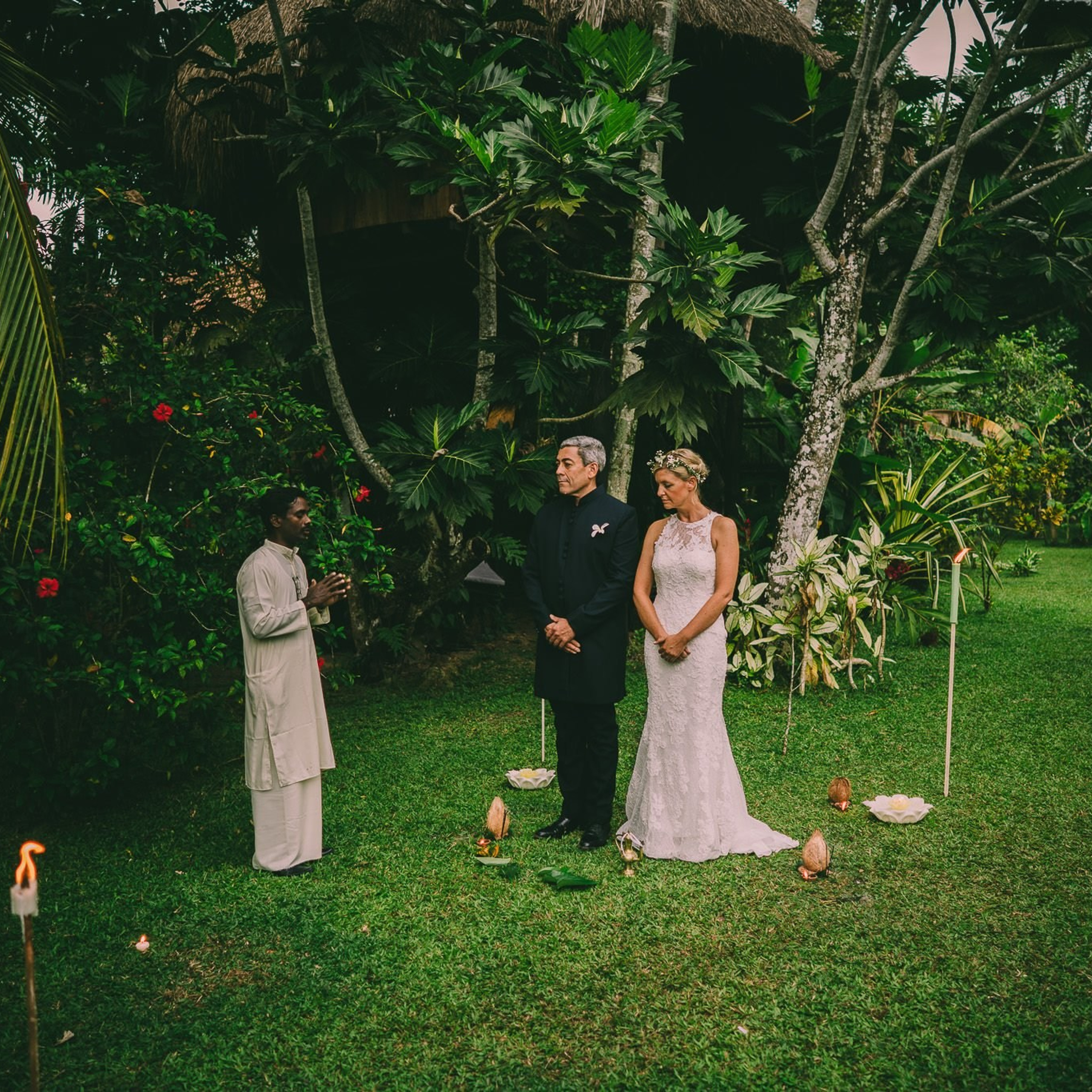 A Destination Poruwa wedding at Galle, Sri Lanka