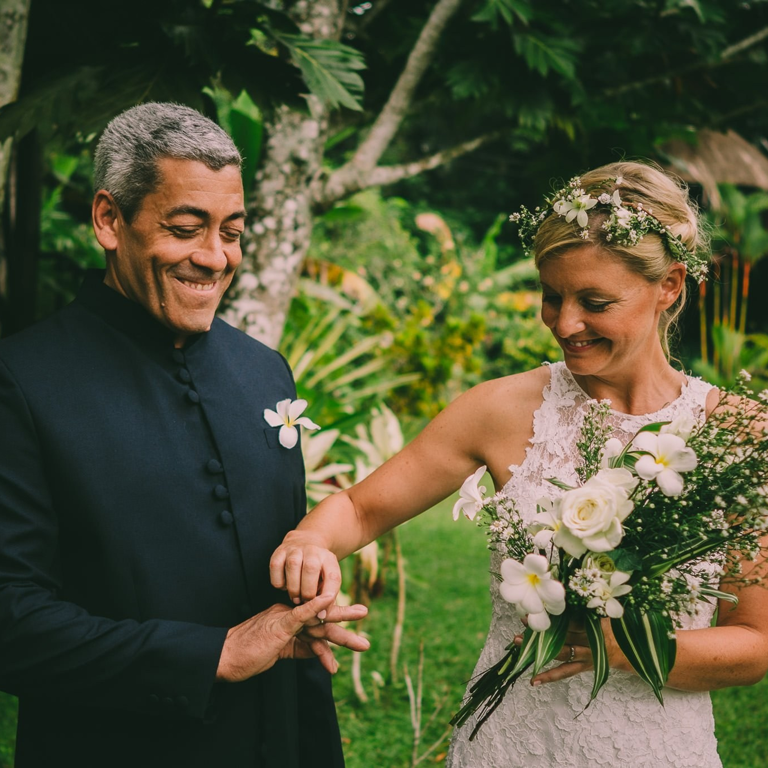 A Destination Poruwa wedding at Galle, Sri Lanka