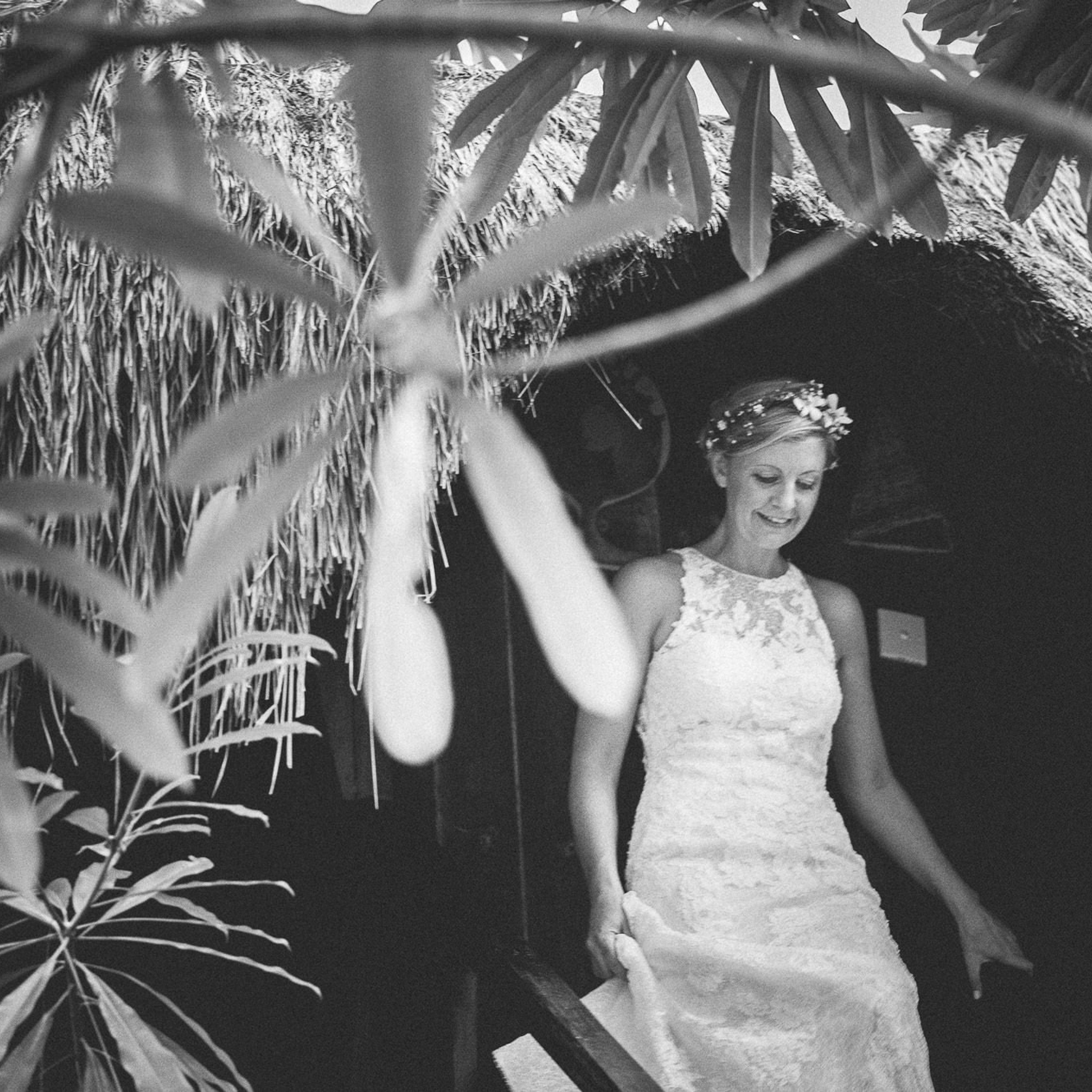 A Destination Poruwa wedding at Galle, Sri Lanka