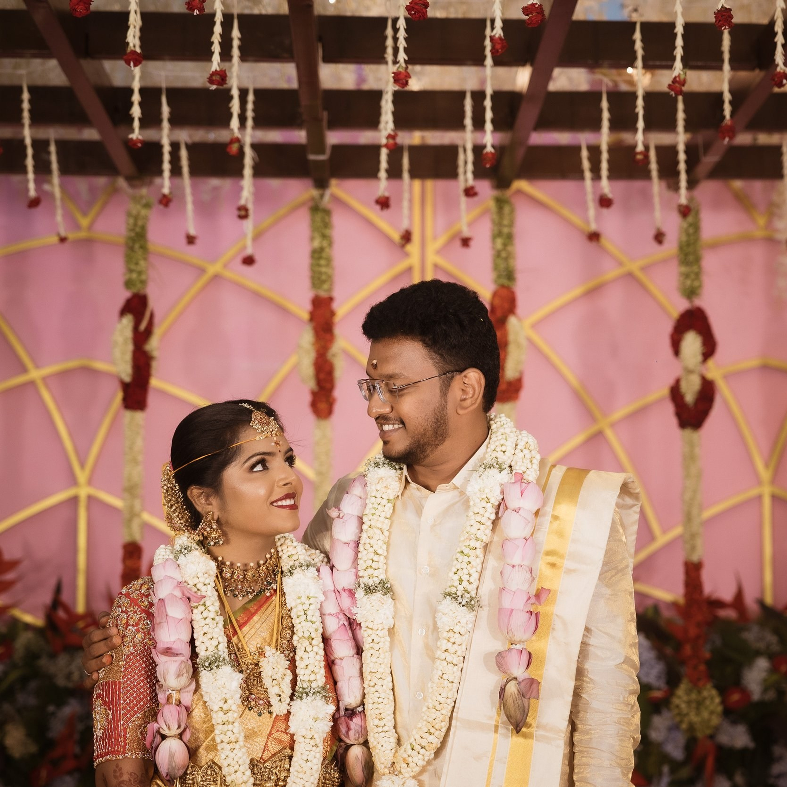 A Grand Kongu Vellalar wedding in Karur at Vadivel Eswari Kalyana Mahal