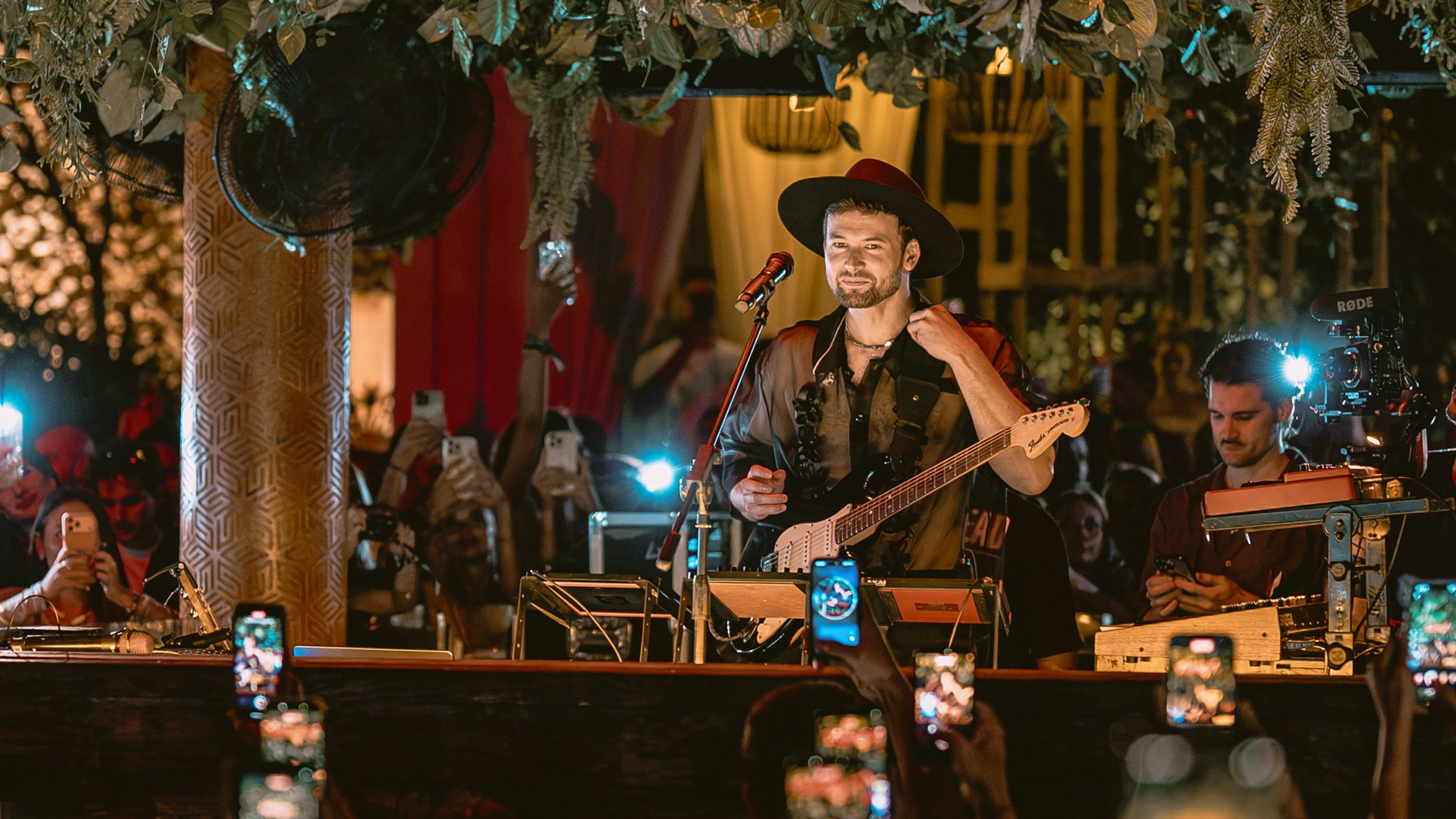 Monolink, electronic music producer performance in Savaya, Bali