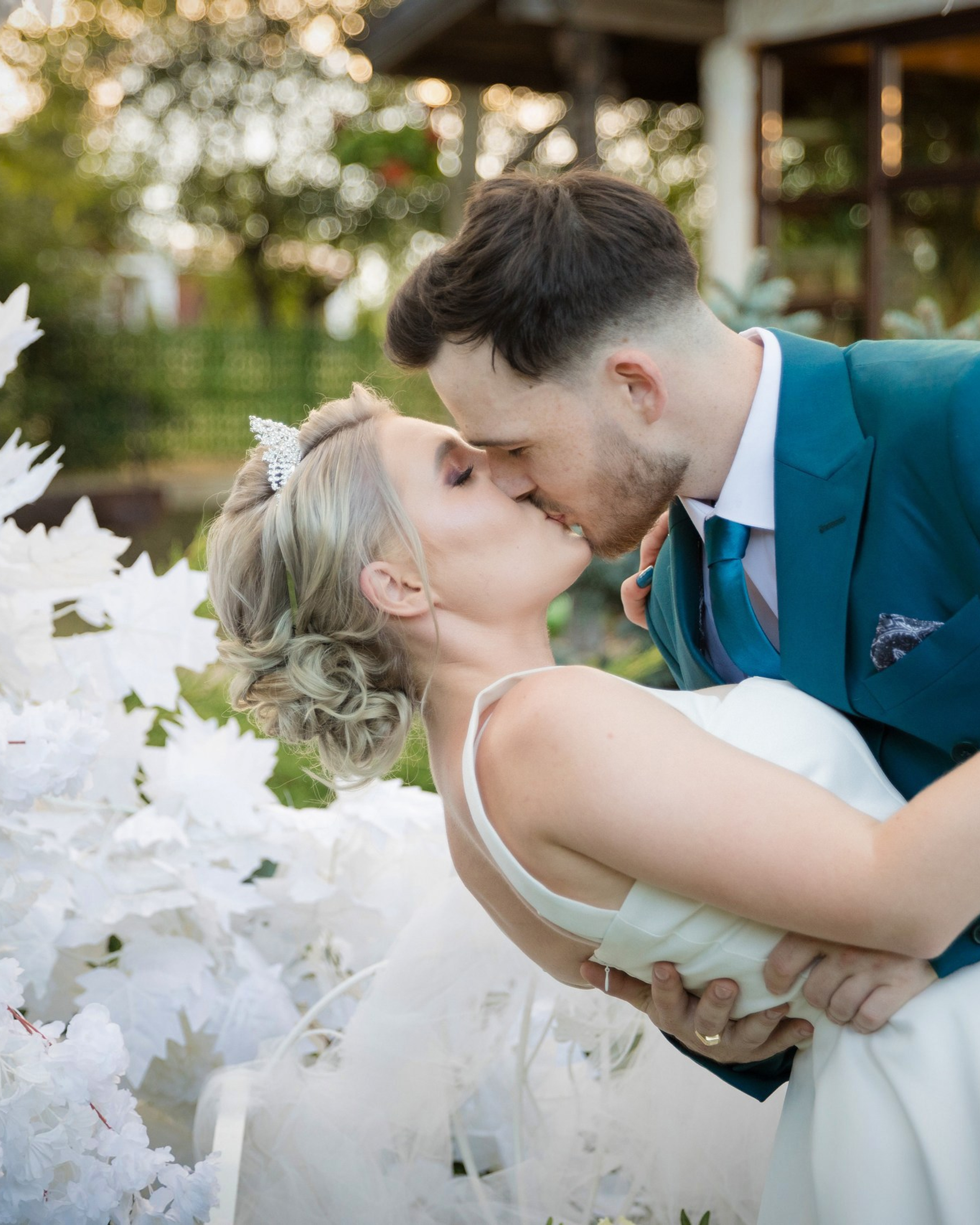 Mircea & Ioana – Stare Civilă la Conacul Zăicești, Botoșani | Cadre Elegante și Emoții Adevărate