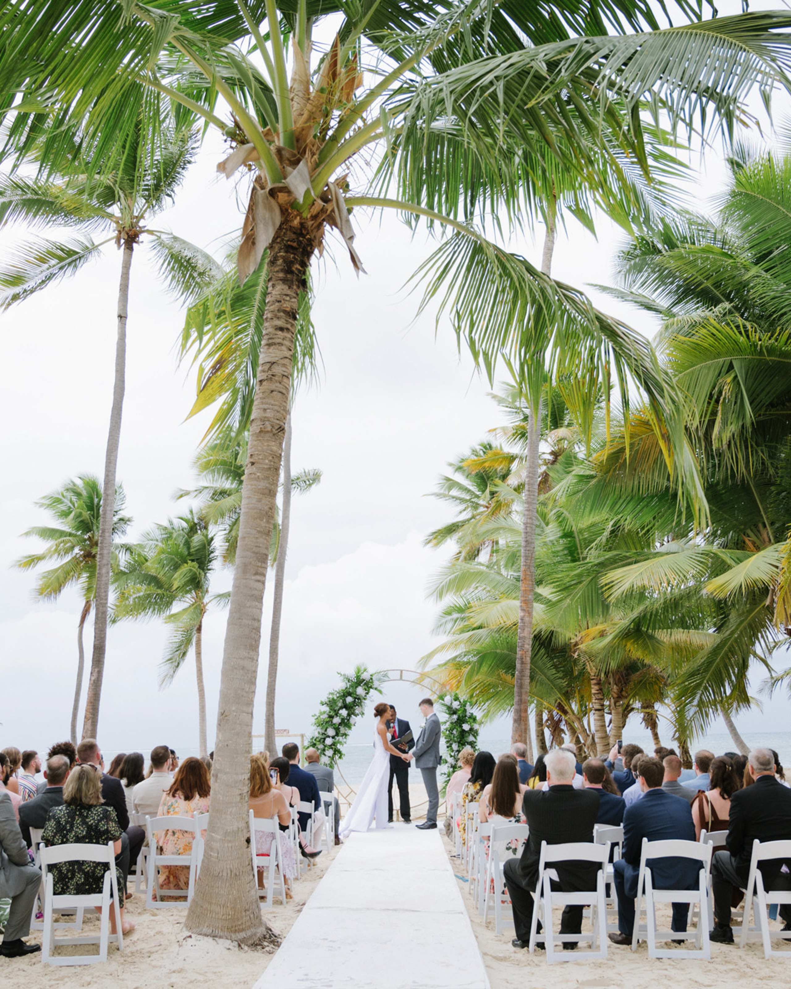 Doranny and Daniel. Pearl Beach Club