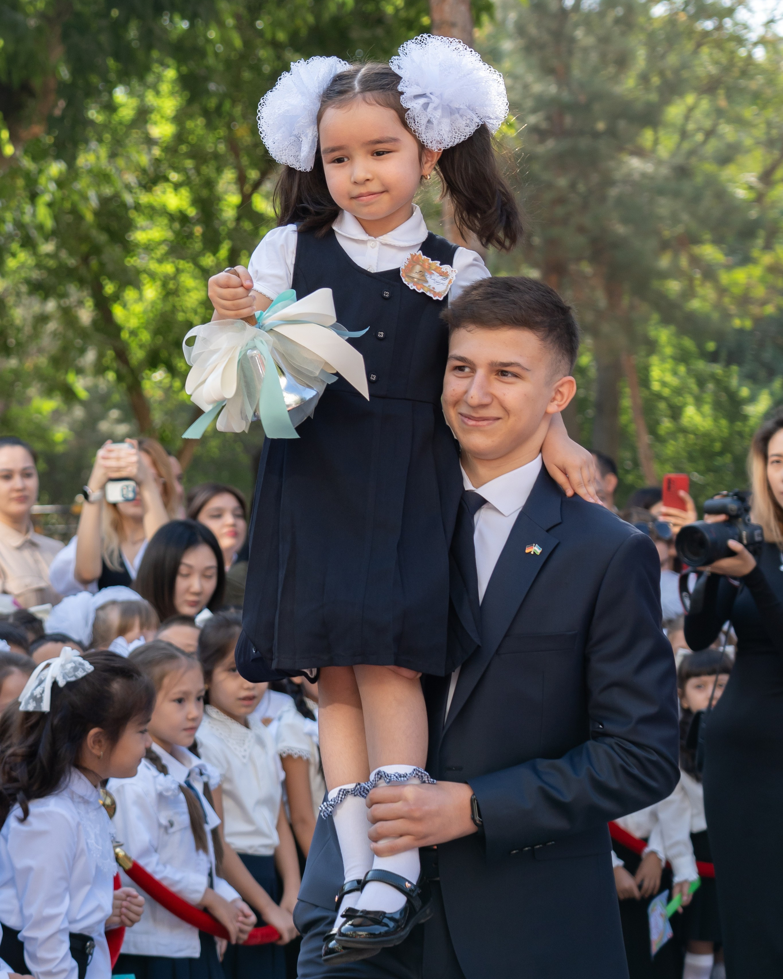 В школах Узбекистана прозвенел Первый звонок
