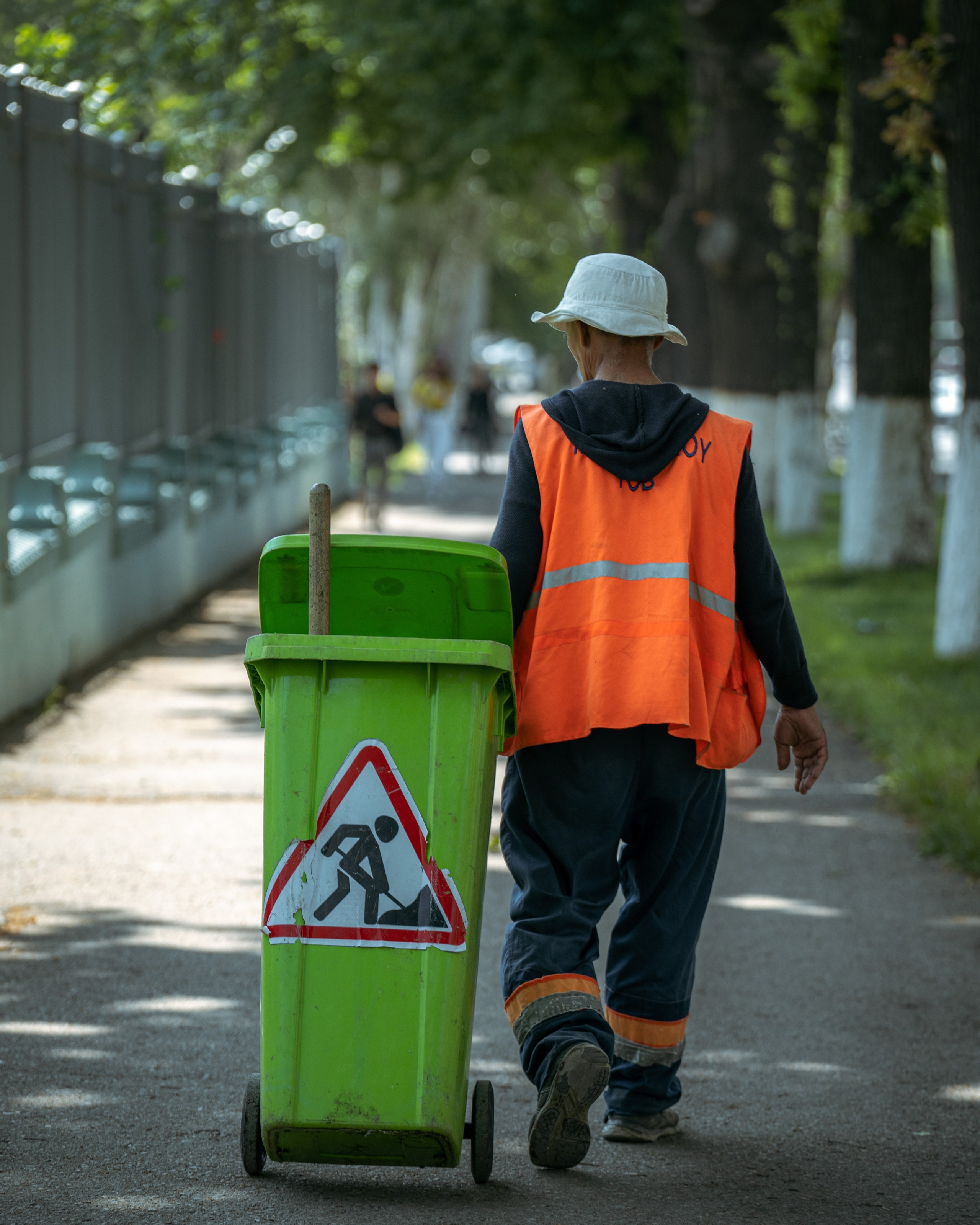 Как работают сотрудники благоустройства