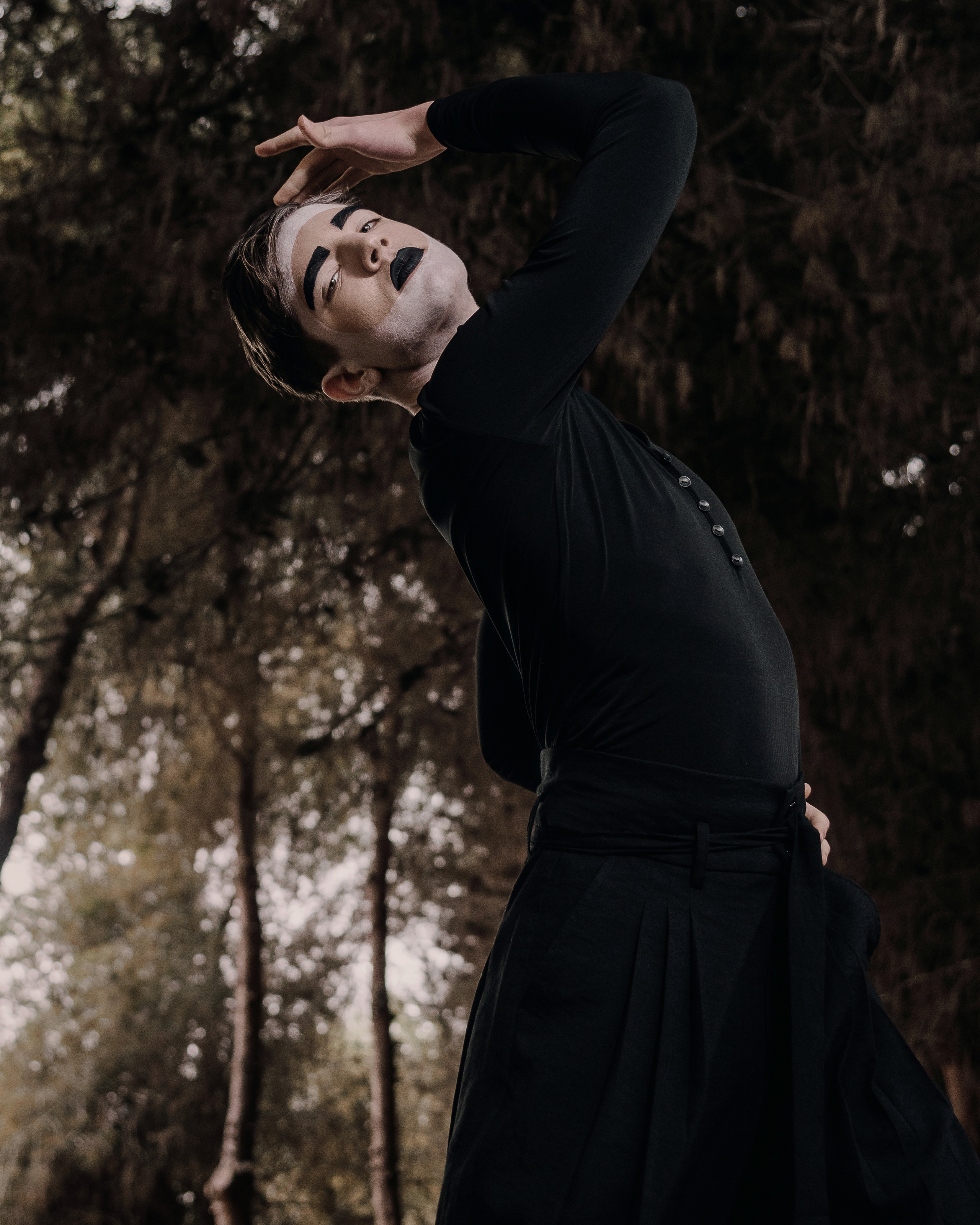 Dancing sorrow in the forest