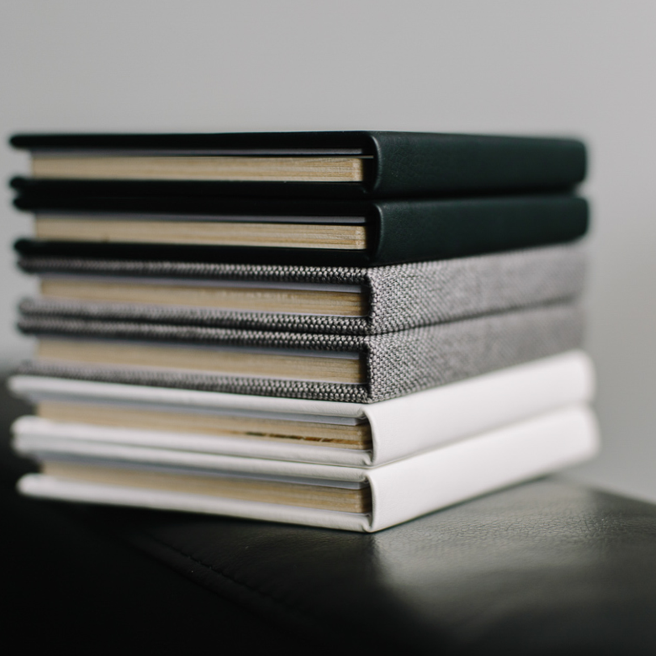 Фотокниги. Весільний та Репортажний фотограф Іванченко Максим. Дніпро, Україна