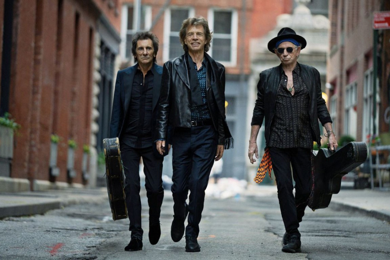 Мадрид увековечит память Робе Иниесты: в Карабанчеле появится культовое место для поклонников Extremoduro | FOTKAI