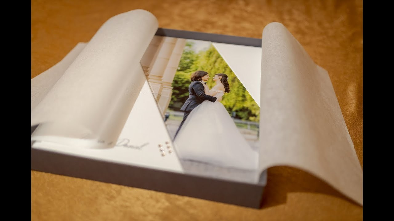 Albume de nunta cu finisaje premium si cristale Swarovski – Fotolens