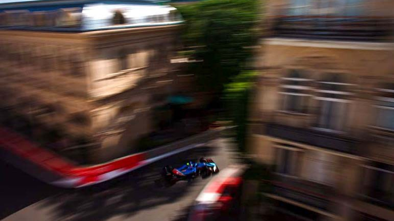 WORLDWIDE COMMERCIAL AUTOMOTIVE PHOTOGRAPHER