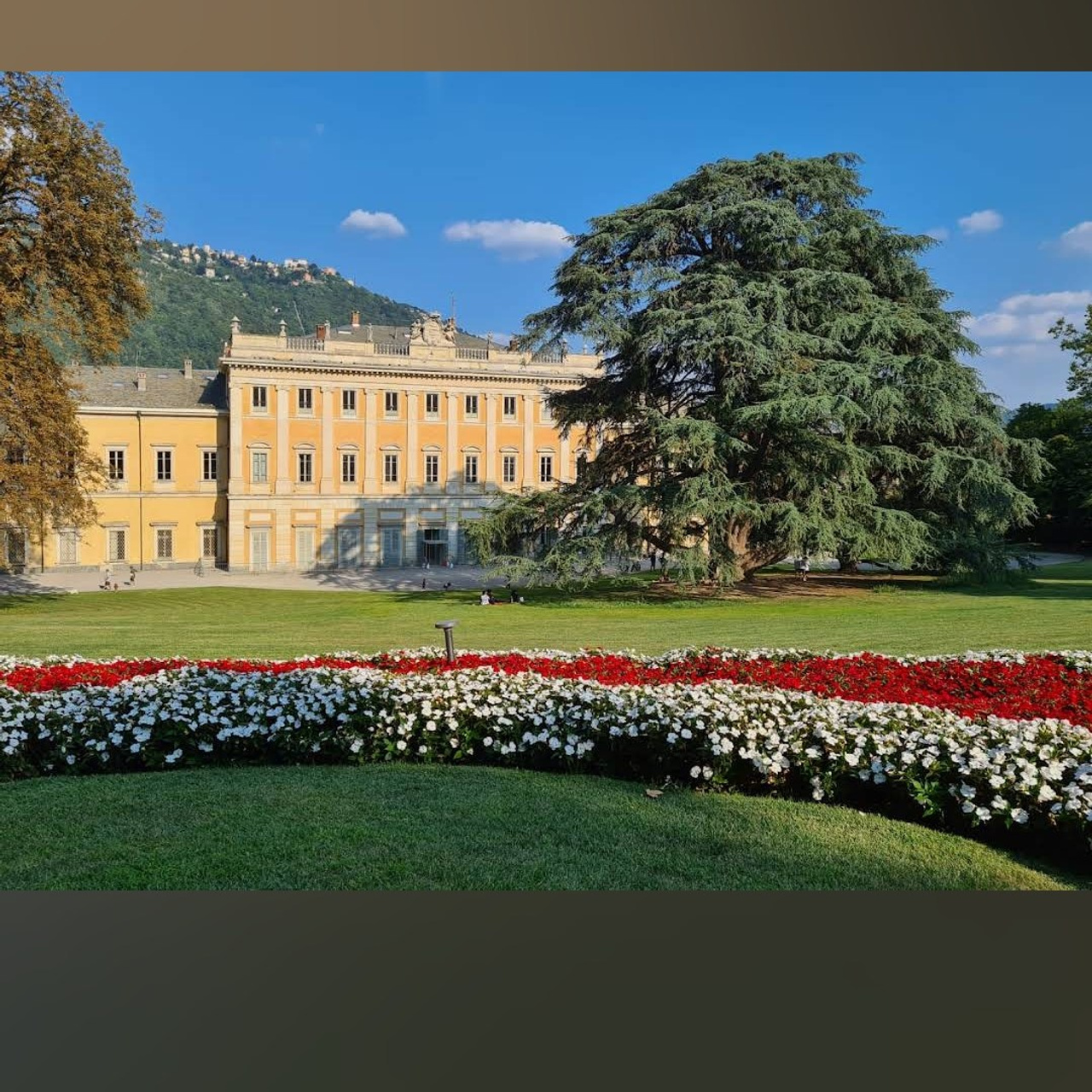 Locations Como. Wedding and elopement photographer Italy Tuscany Como Milan Pavia Marija Galaka