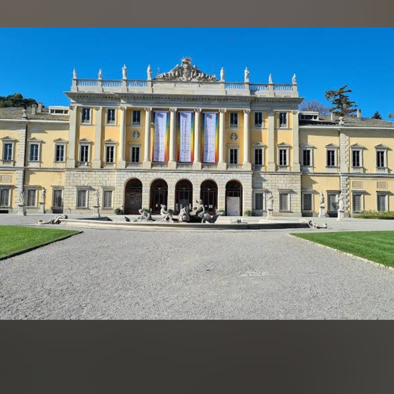 Locations Como. Wedding and elopement photographer Italy Tuscany Como Milan Pavia Marija Galaka