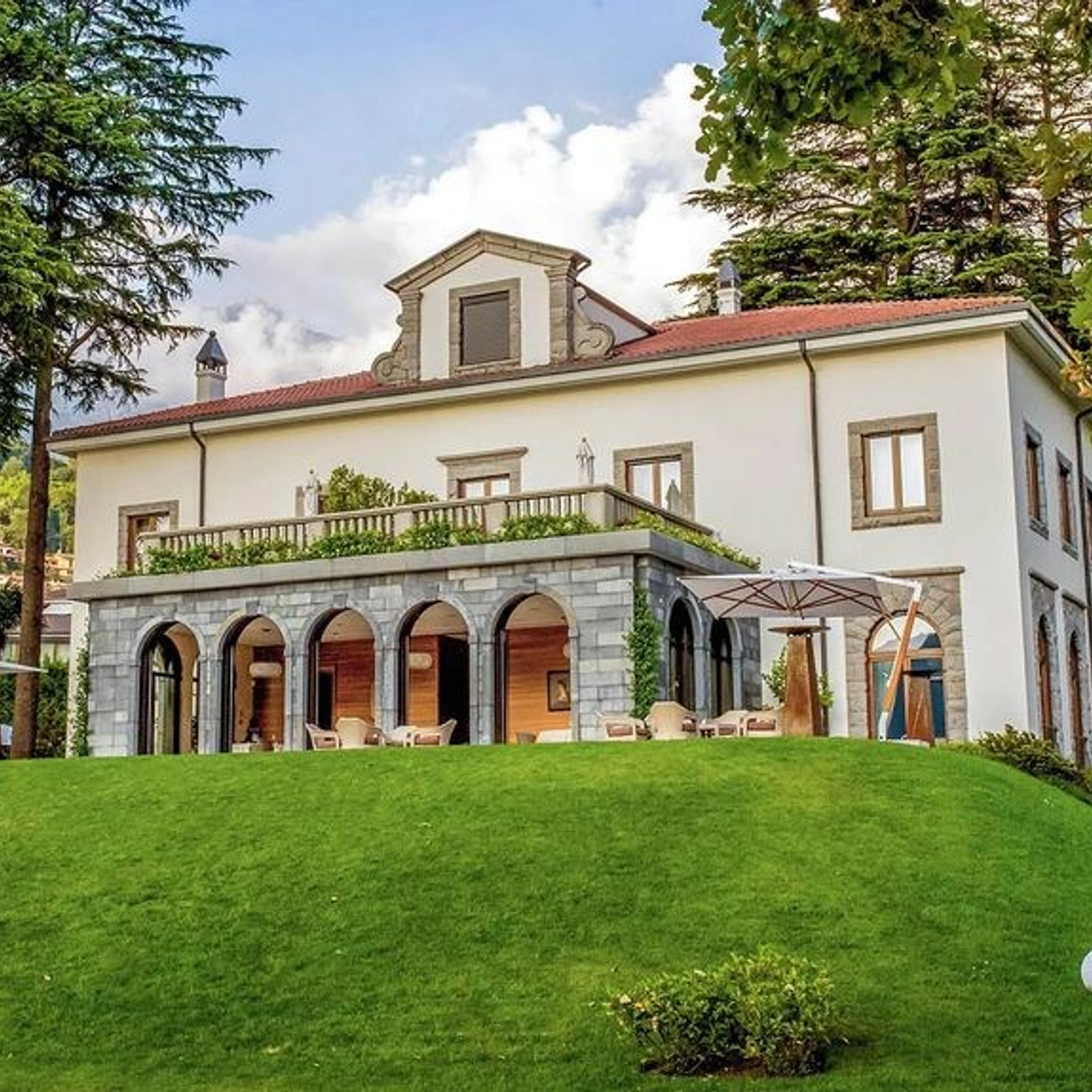 Locations Como. Wedding and elopement photographer Italy Tuscany Como Milan Pavia Marija Galaka