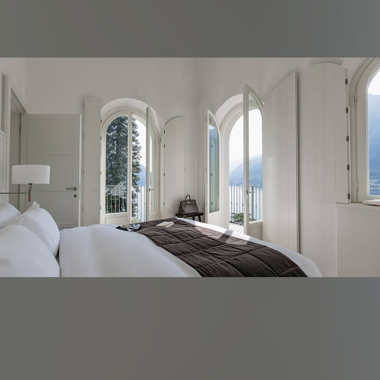 Locations Como. Wedding and elopement photographer Italy Tuscany Como Milan Pavia Marija Galaka