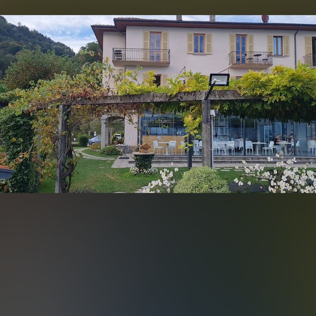 Locations Como. Wedding and elopement photographer Italy Tuscany Como Milan Pavia Marija Galaka