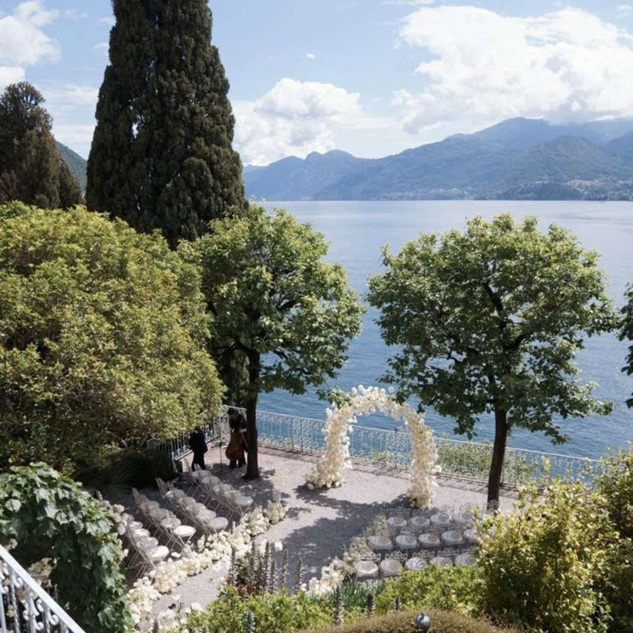 Locations Como. Wedding and elopement photographer Italy Tuscany Como Milan Pavia Marija Galaka