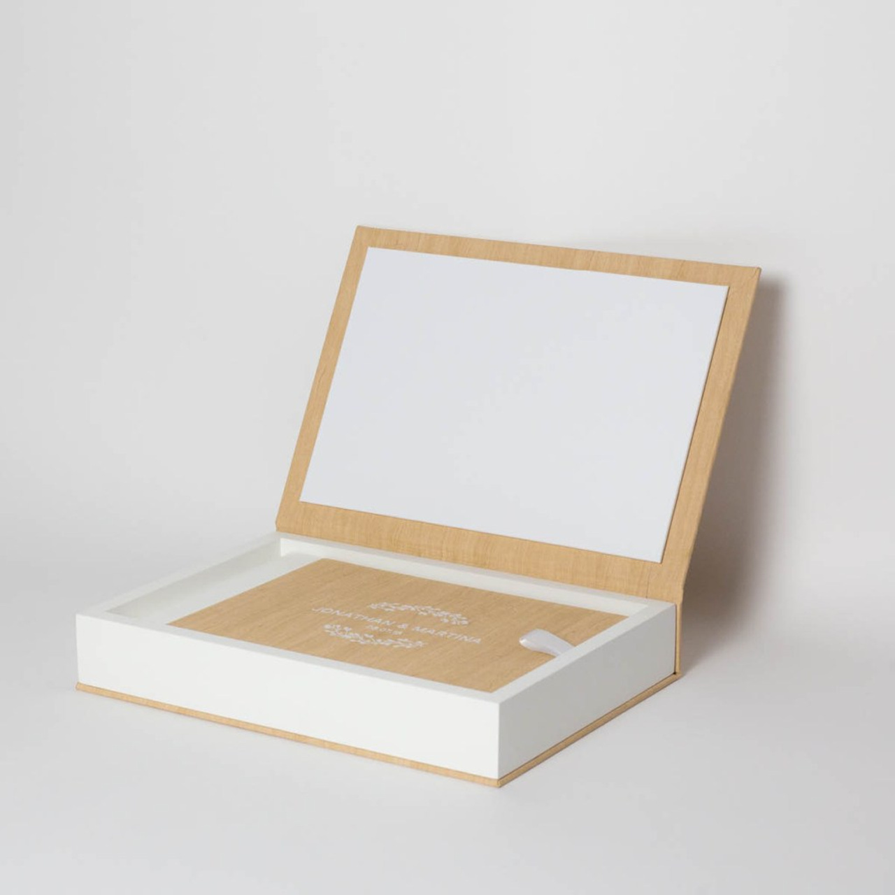 Album foto. Wedding and elopement photographer Italy Tuscany Como Milan Pavia Marija Galaka