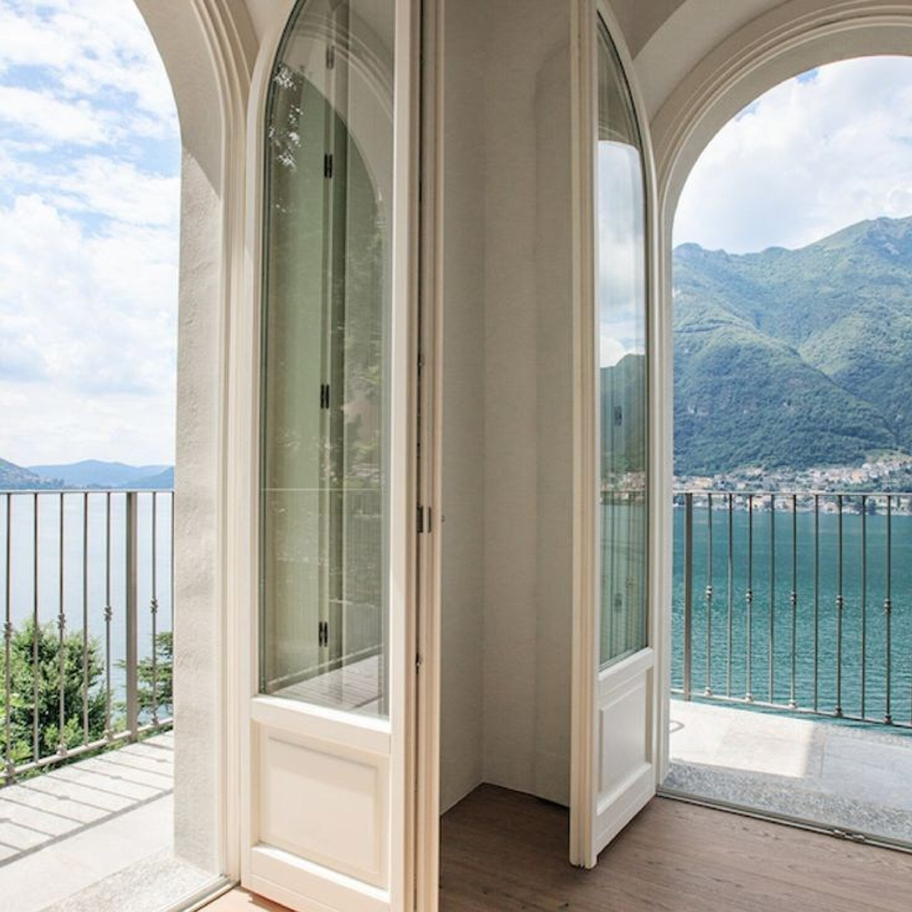 Locations Como. Wedding and elopement photographer Italy Tuscany Como Milan Pavia Marija Galaka