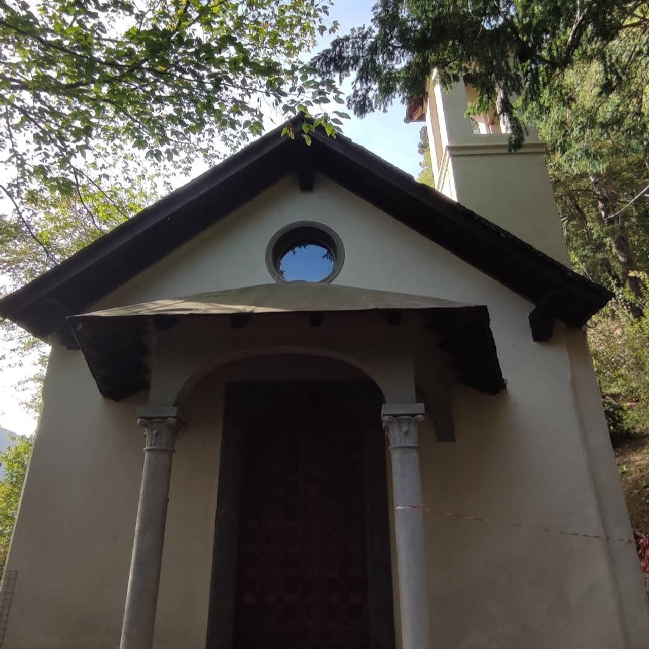 Locations Como. Wedding and elopement photographer Italy Tuscany Como Milan Pavia Marija Galaka