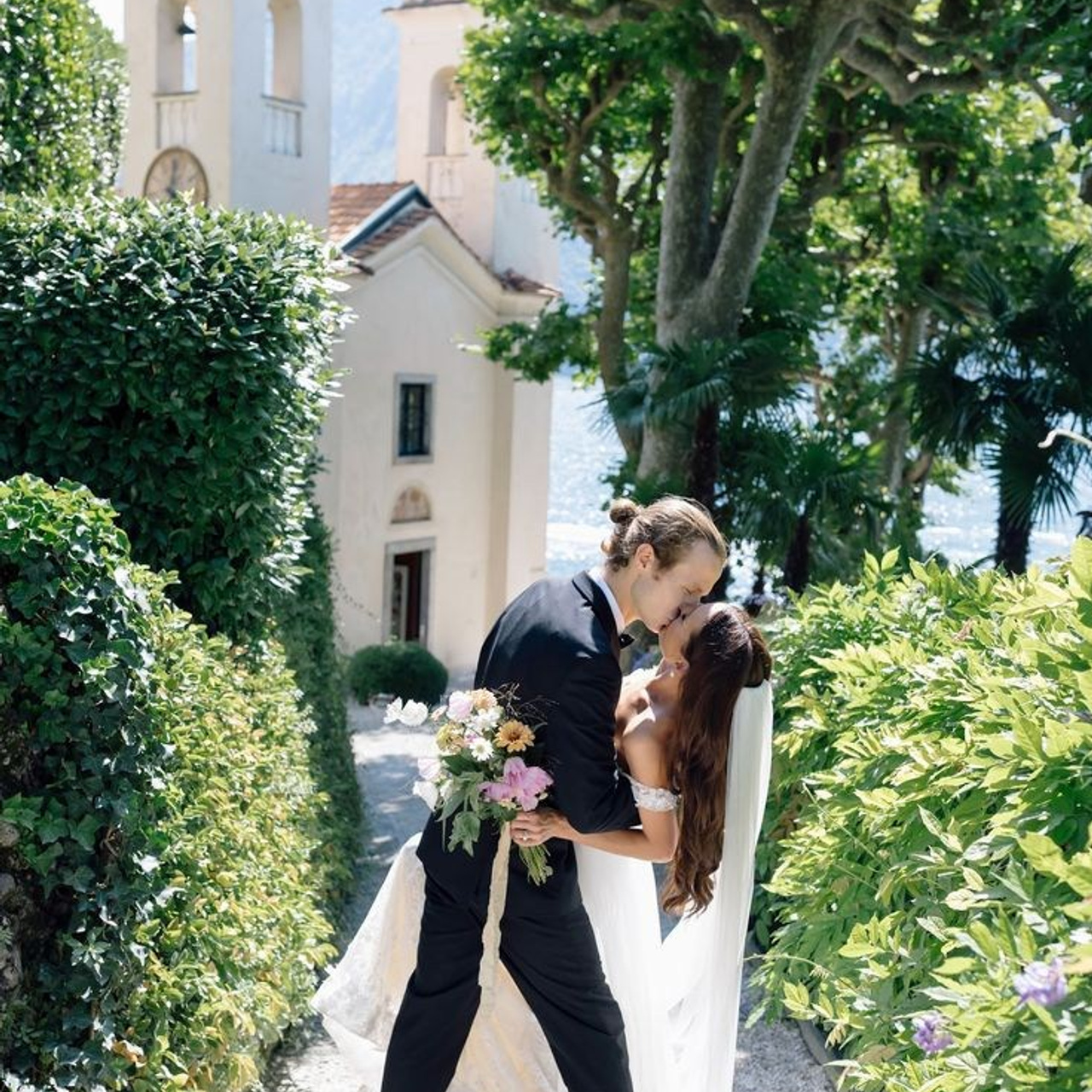 Locations Como. Wedding and elopement photographer Italy Tuscany Como Milan Pavia Marija Galaka