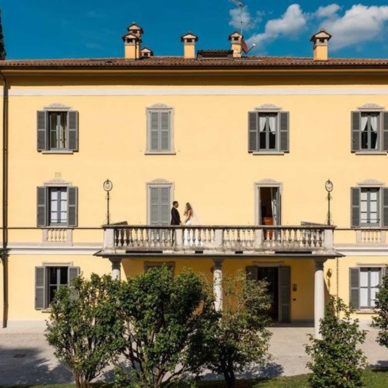 Locations Como. Wedding and elopement photographer Italy Tuscany Como Milan Pavia Marija Galaka