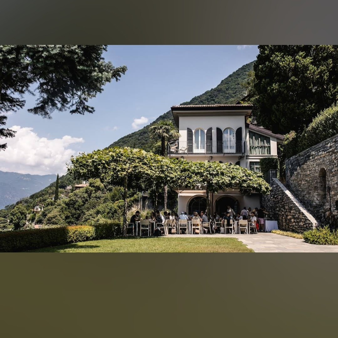 Locations Como. Wedding and elopement photographer Italy Tuscany Como Milan Pavia Marija Galaka