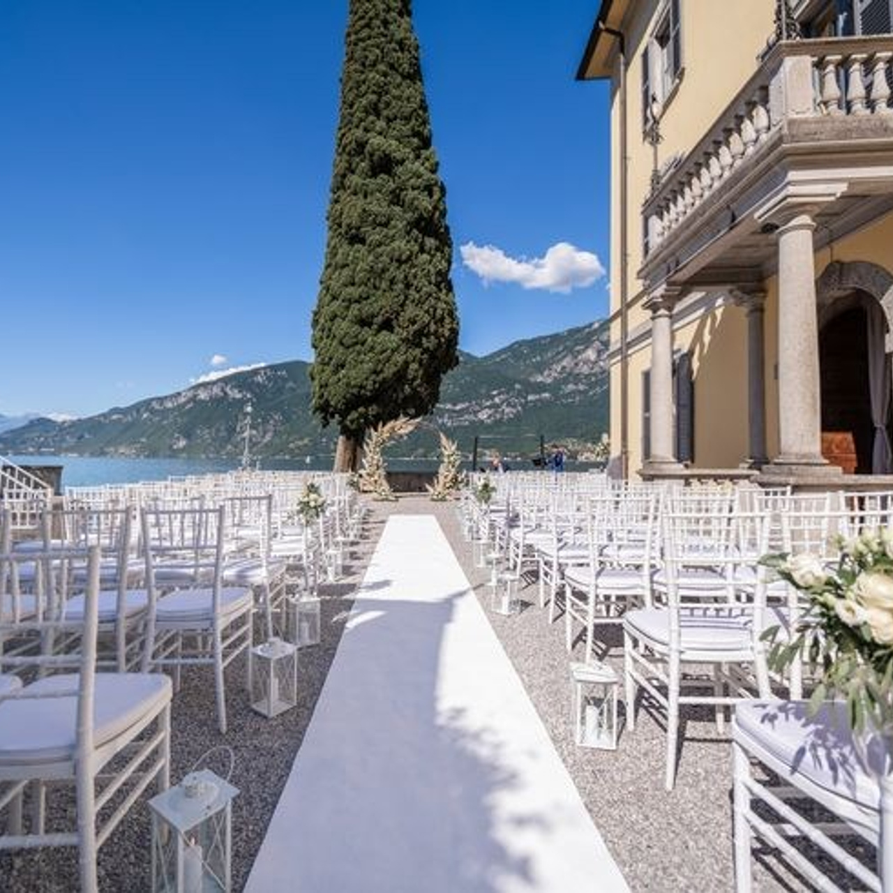 Locations Como. Wedding and elopement photographer Italy Tuscany Como Milan Pavia Marija Galaka