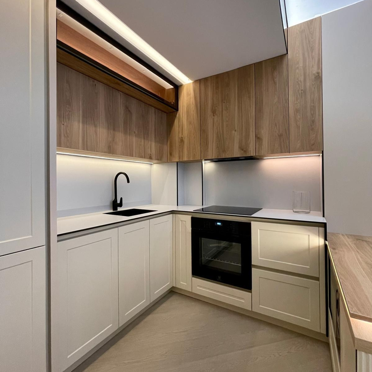 C.North – Apartament Modern | Elena Ionescu. IONESCU ELENA