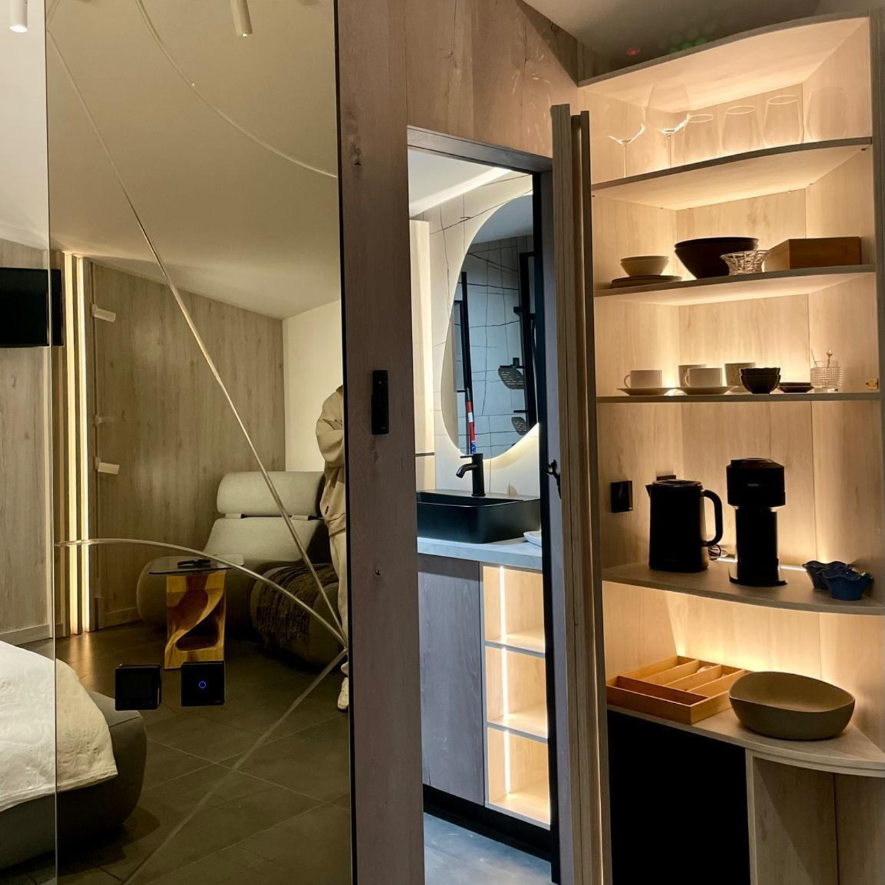 Amumi 2 – Interior Design by Elena Ionescu. IONESCU ELENA